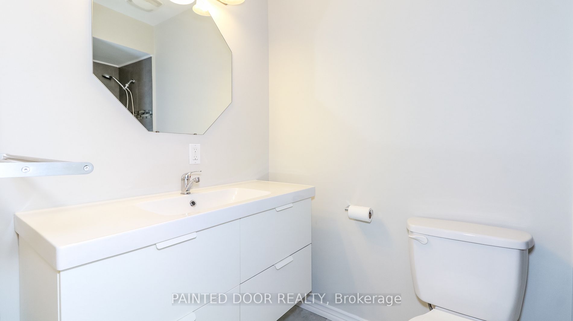 28 Donald St, #72