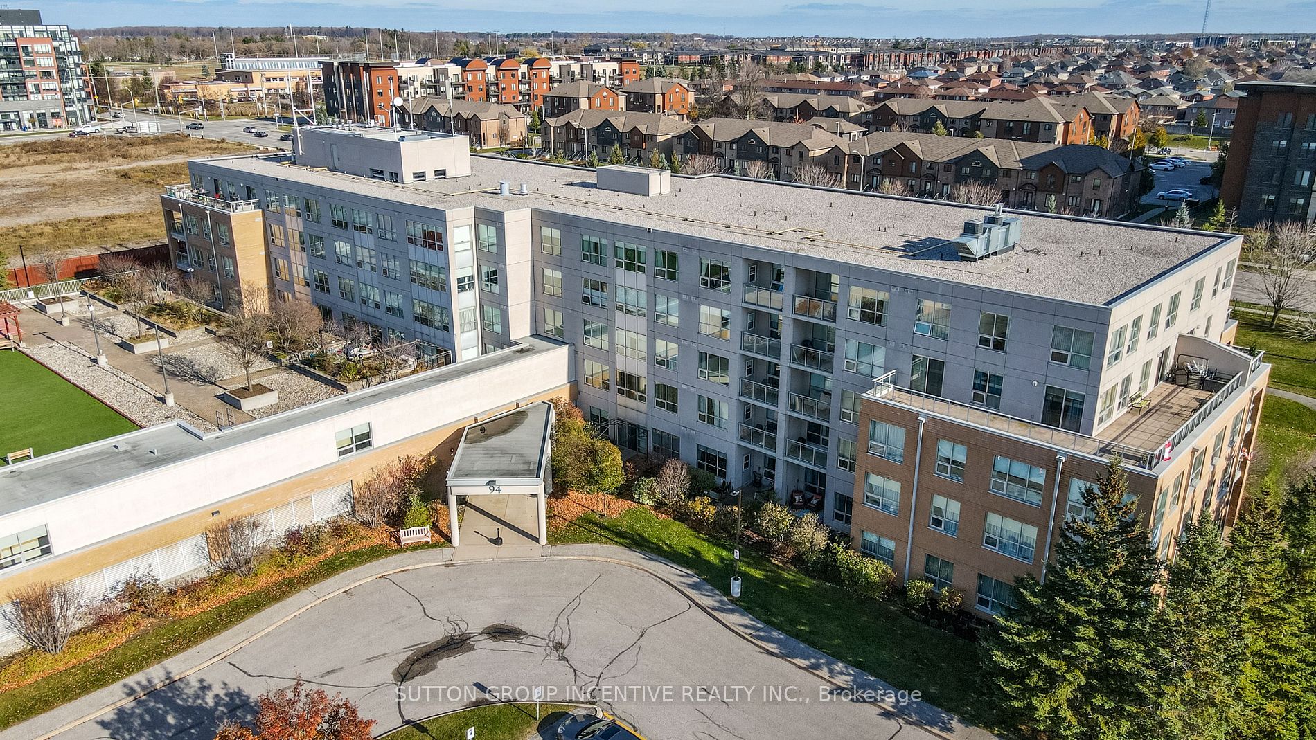 94 Dean Ave S, #307