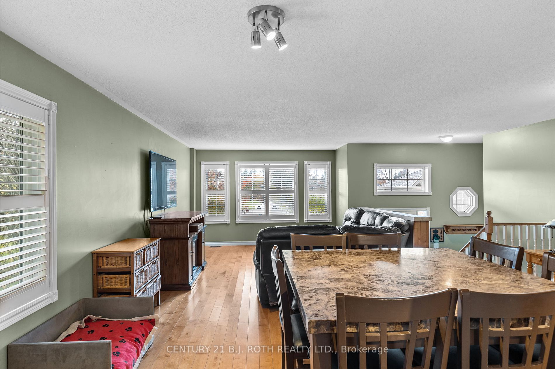 9 Kenwell Crt