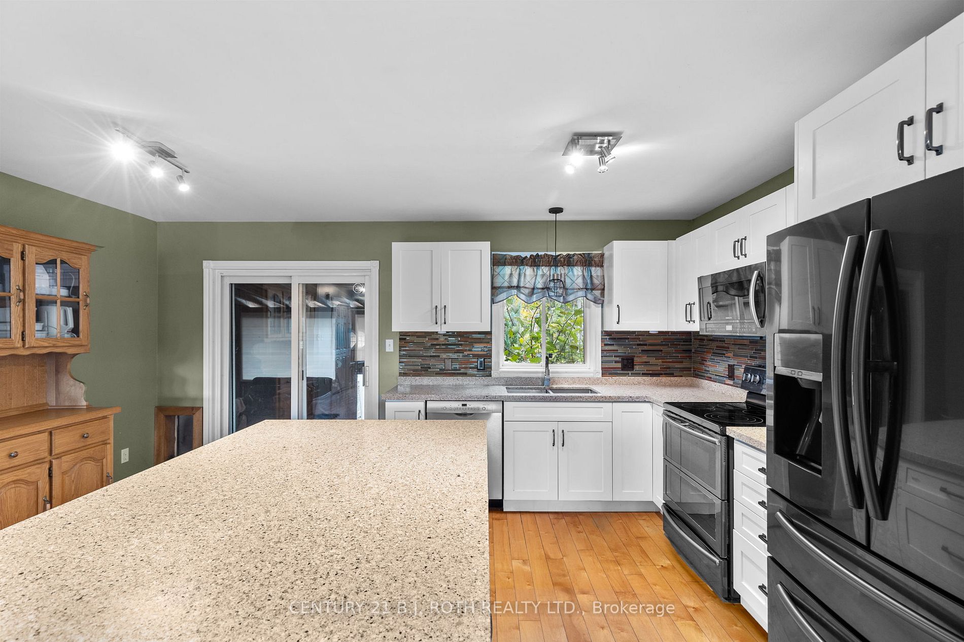 9 Kenwell Crt