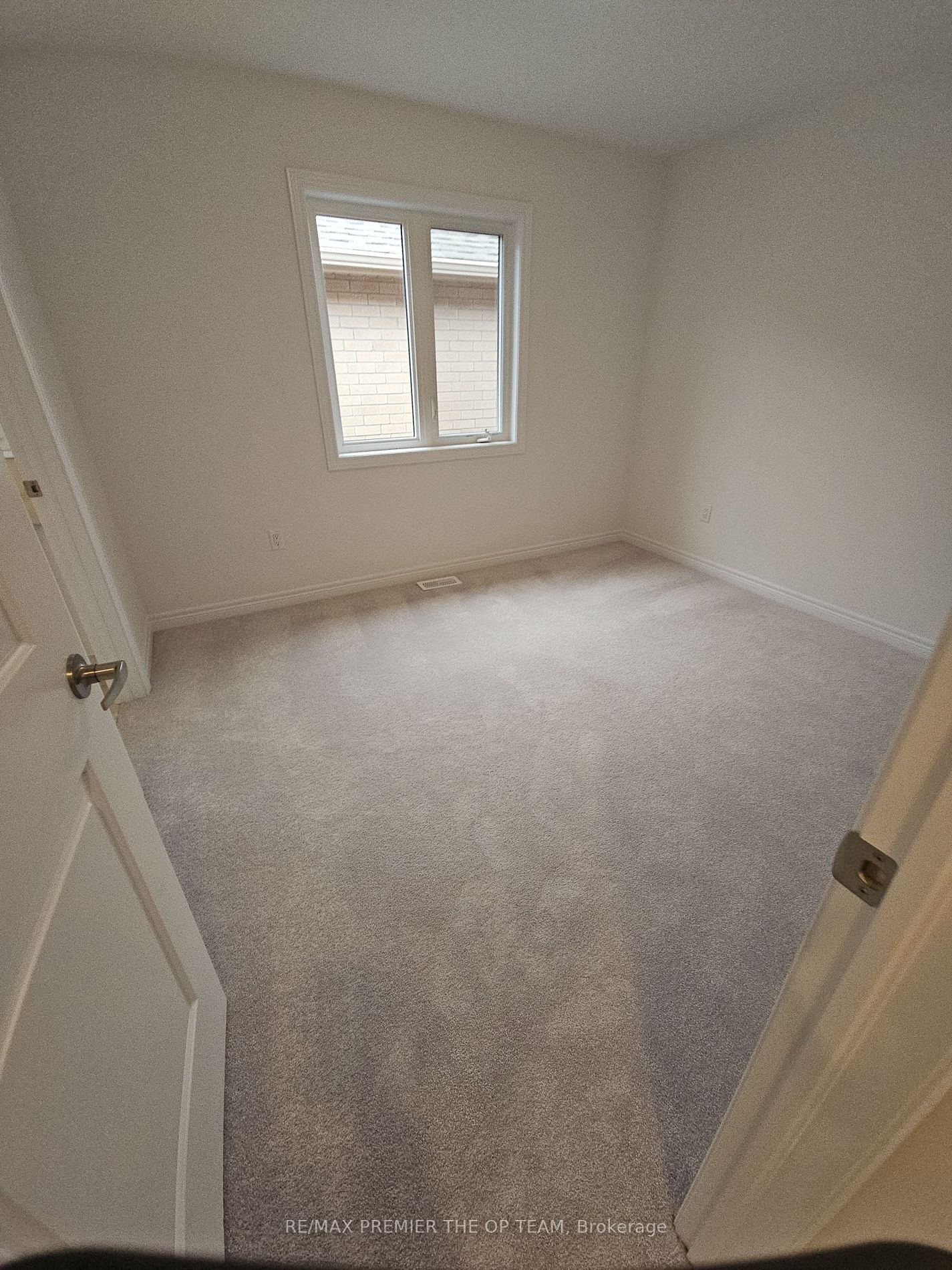 5 Abbey Cres