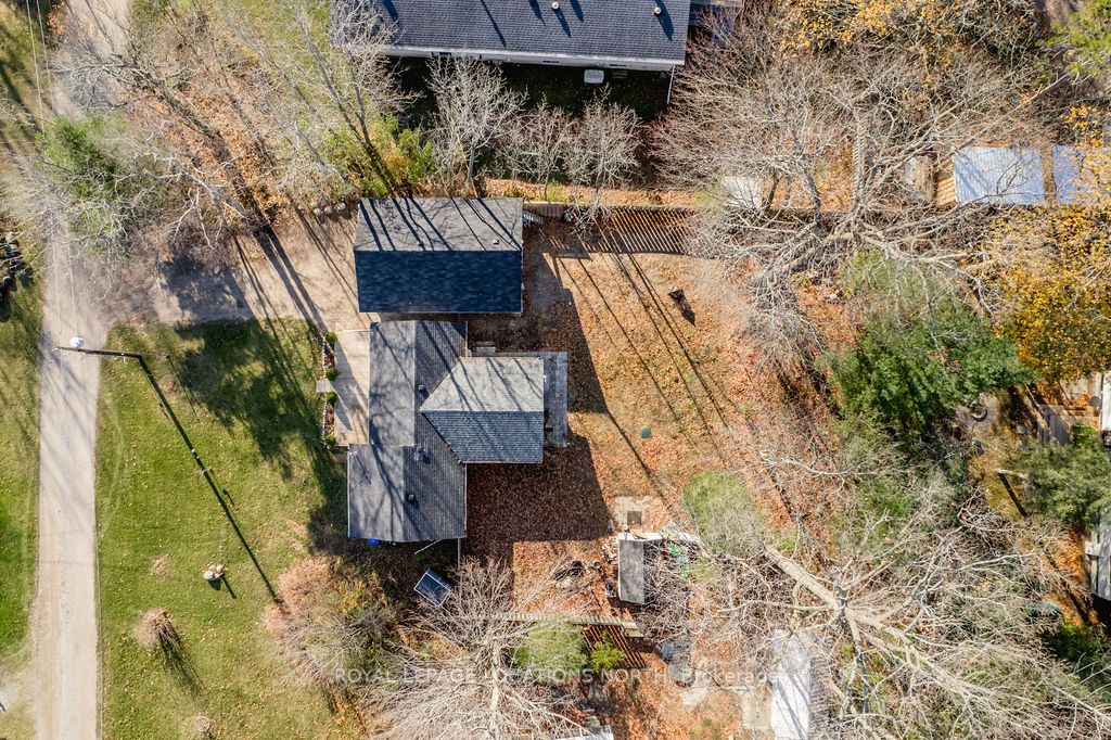 10 Oak St