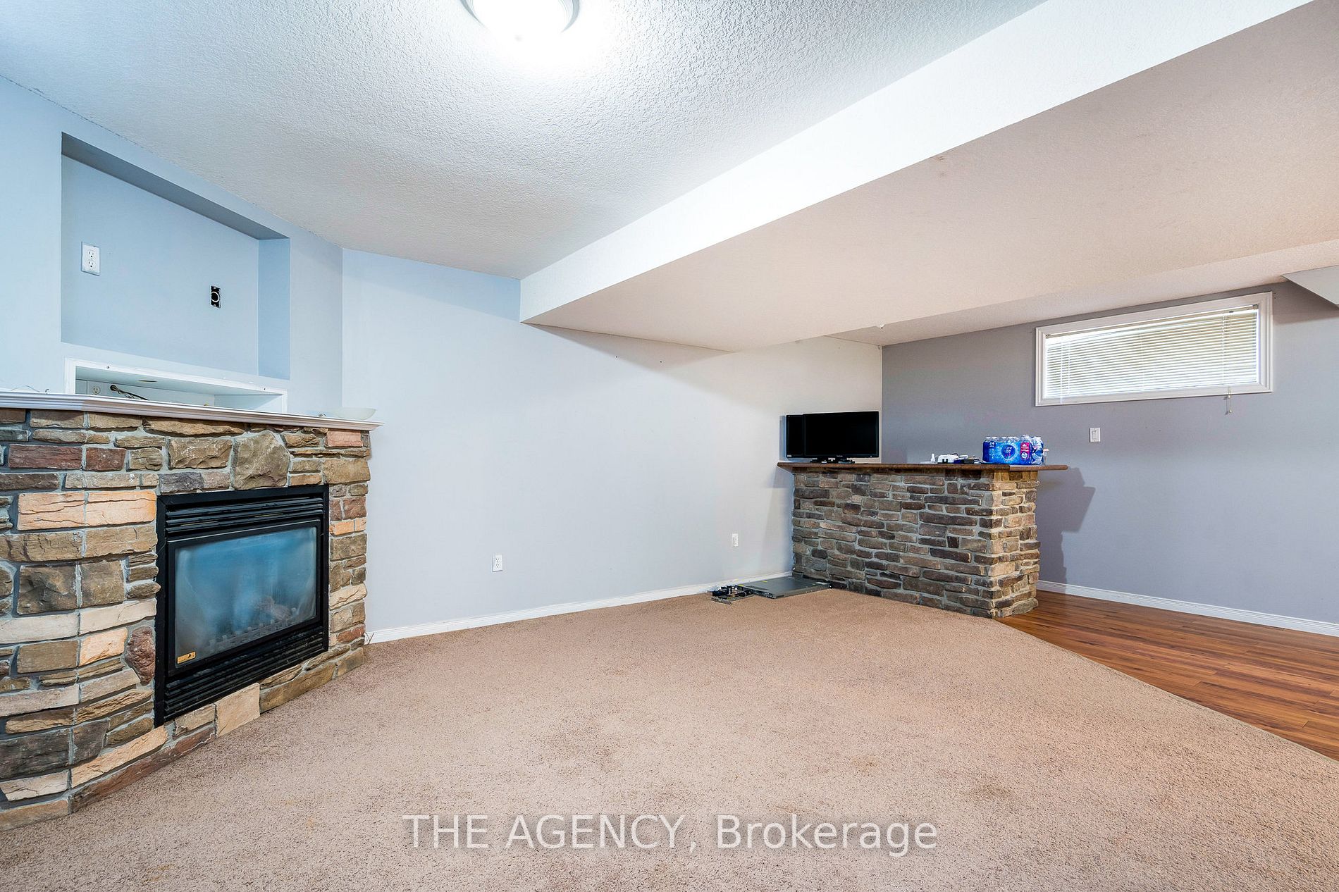 10 Lynden St