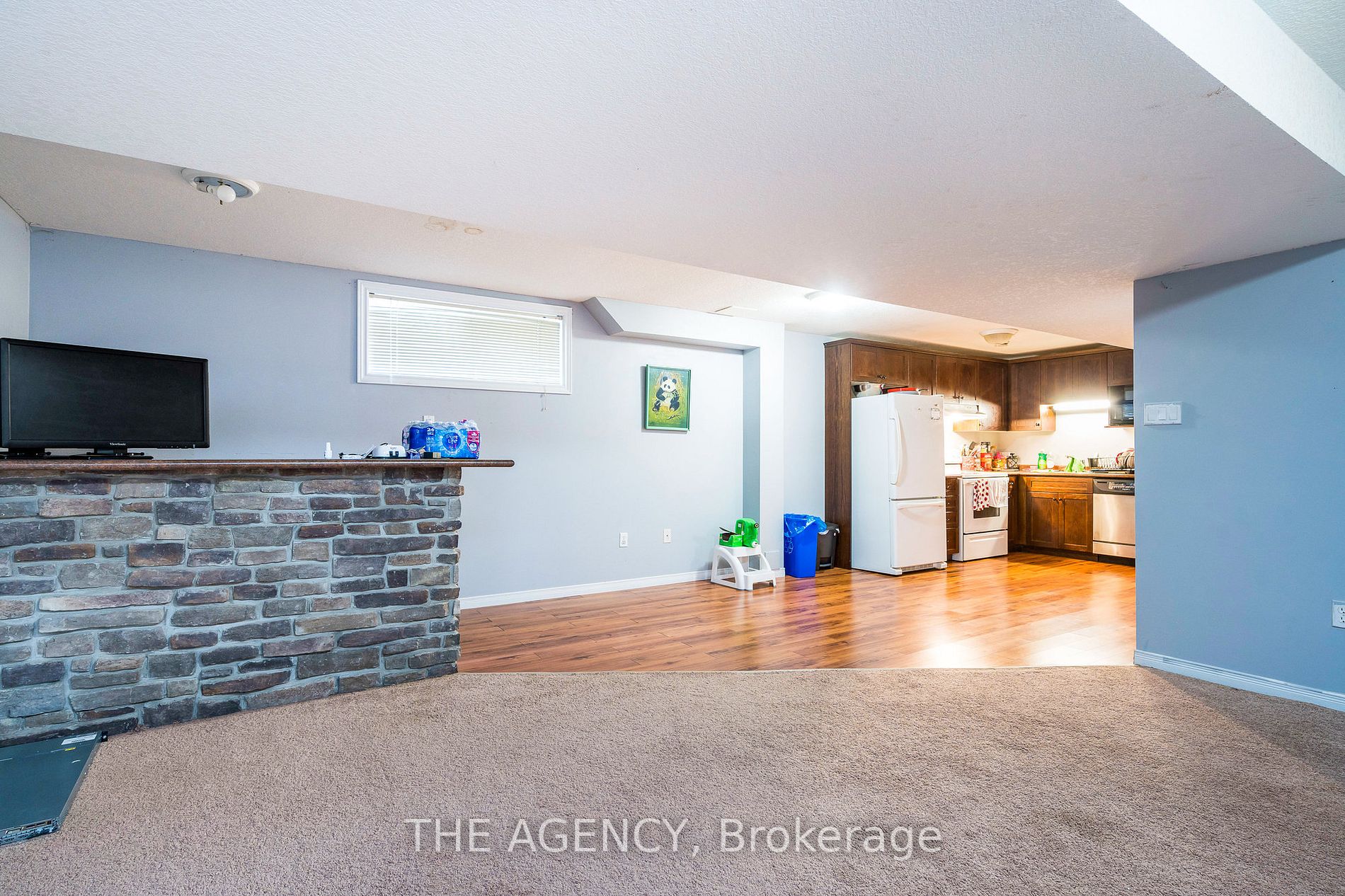 10 Lynden St