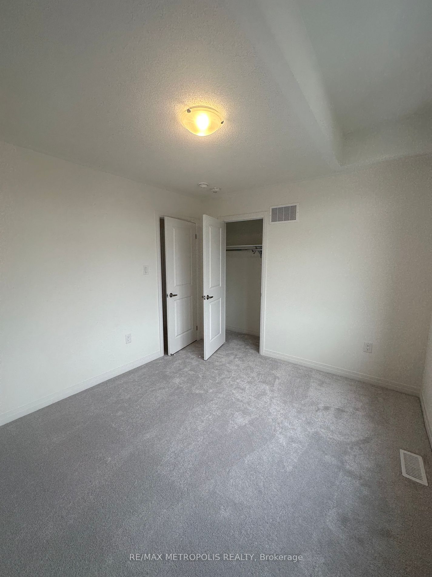 34 Copperhill Hts, #Main