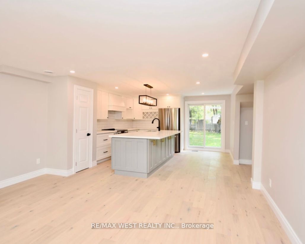 159 Cedar Island Rd