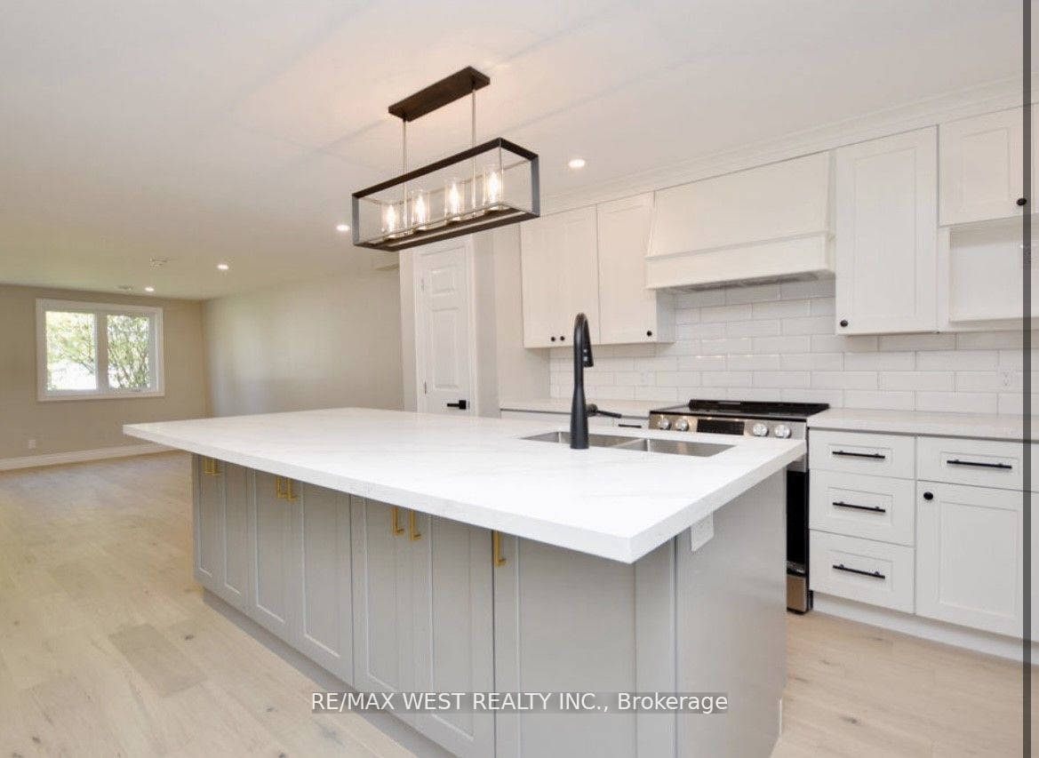 159 Cedar Island Rd