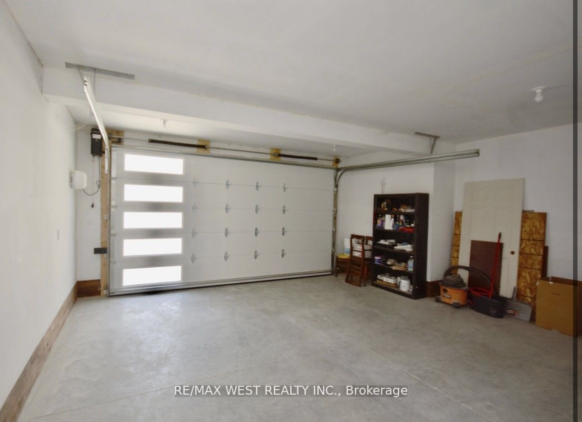 159 Cedar Island Rd