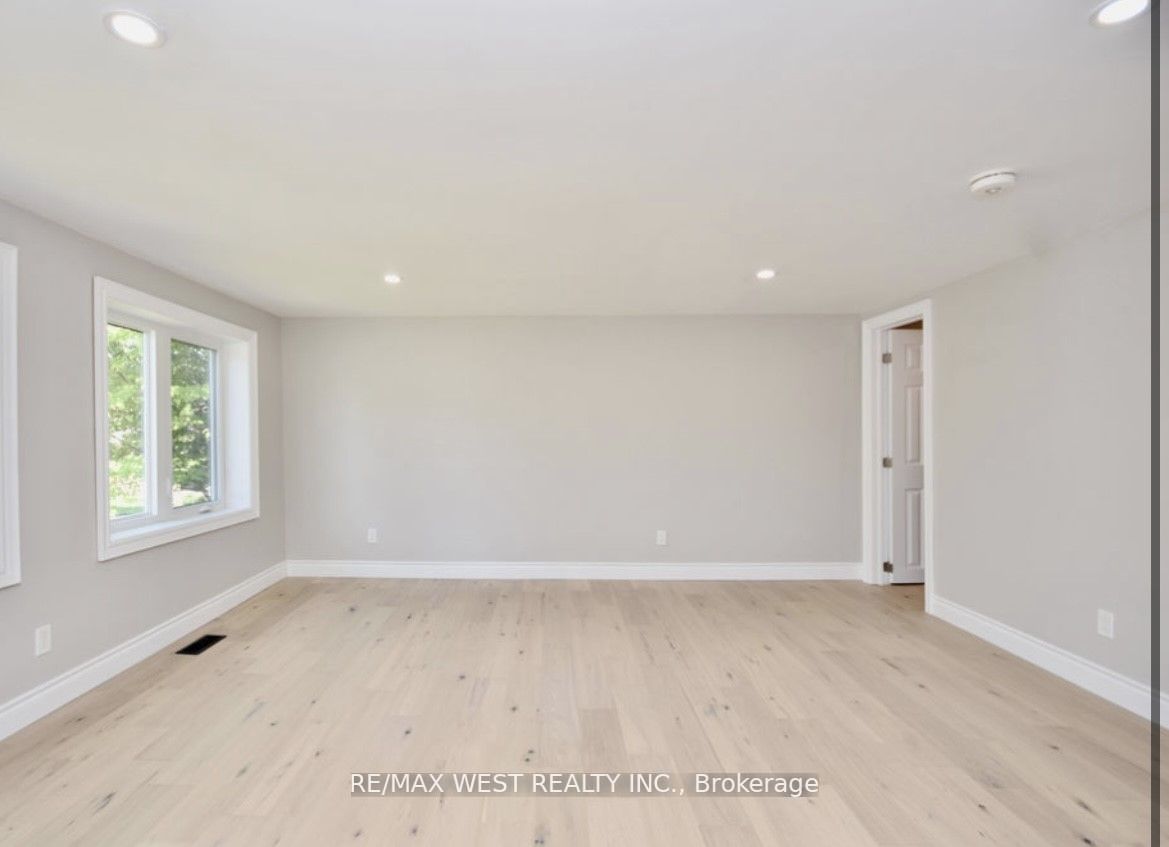 159 Cedar Island Rd