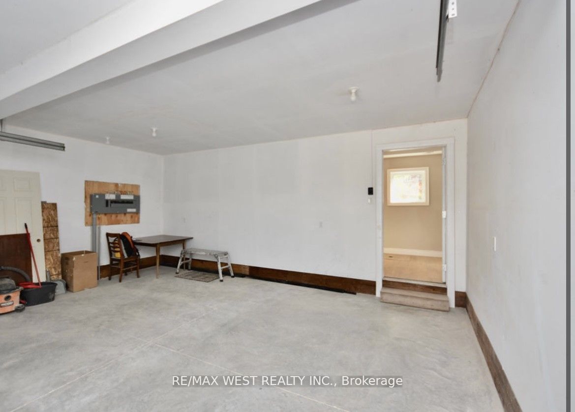 159 Cedar Island Rd
