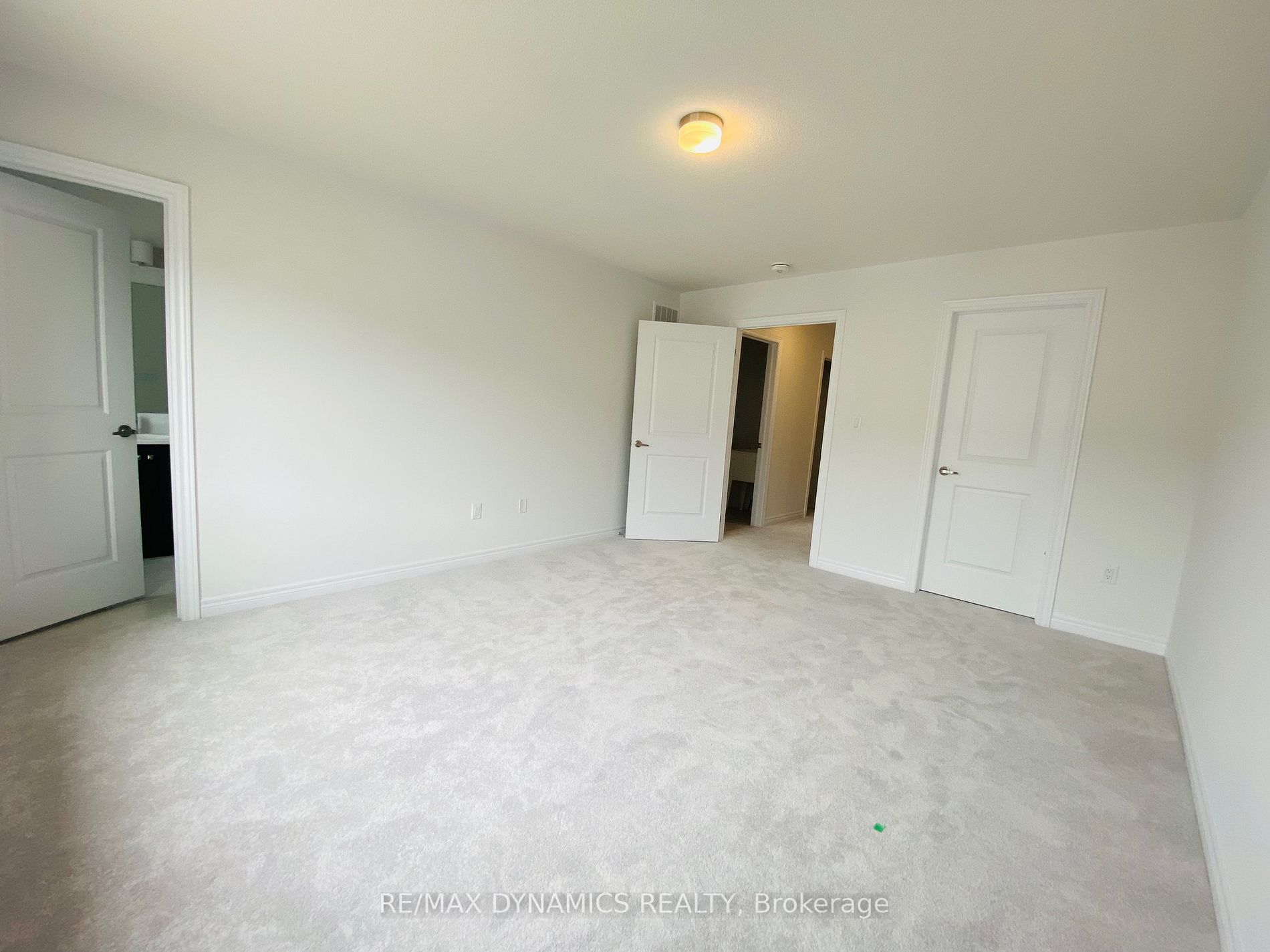 83 Milady Cres