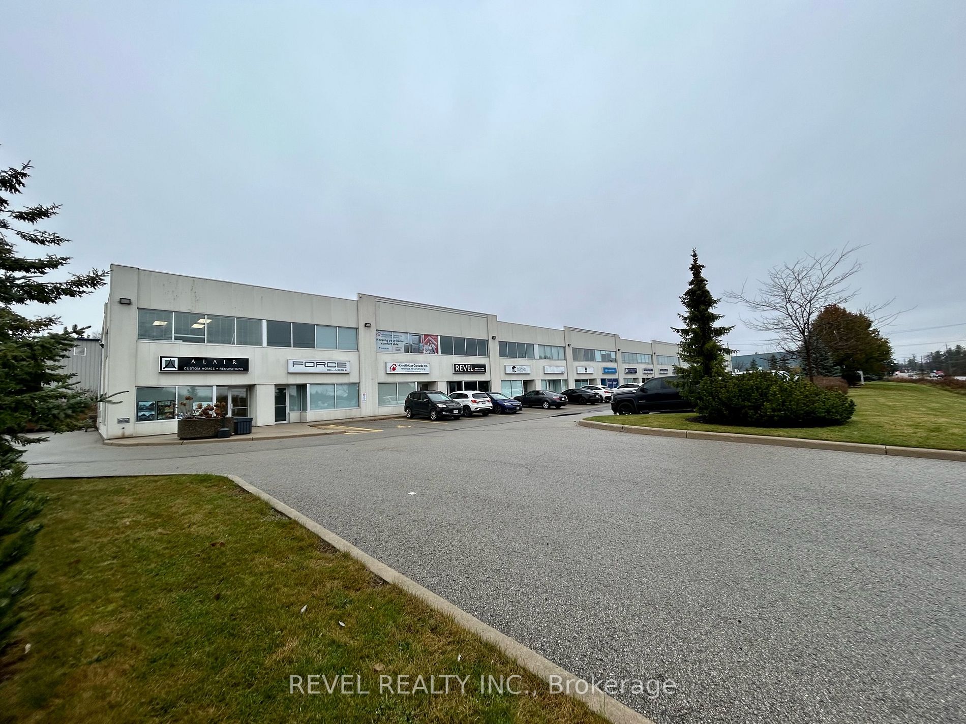 353 Saunders Rd, #4