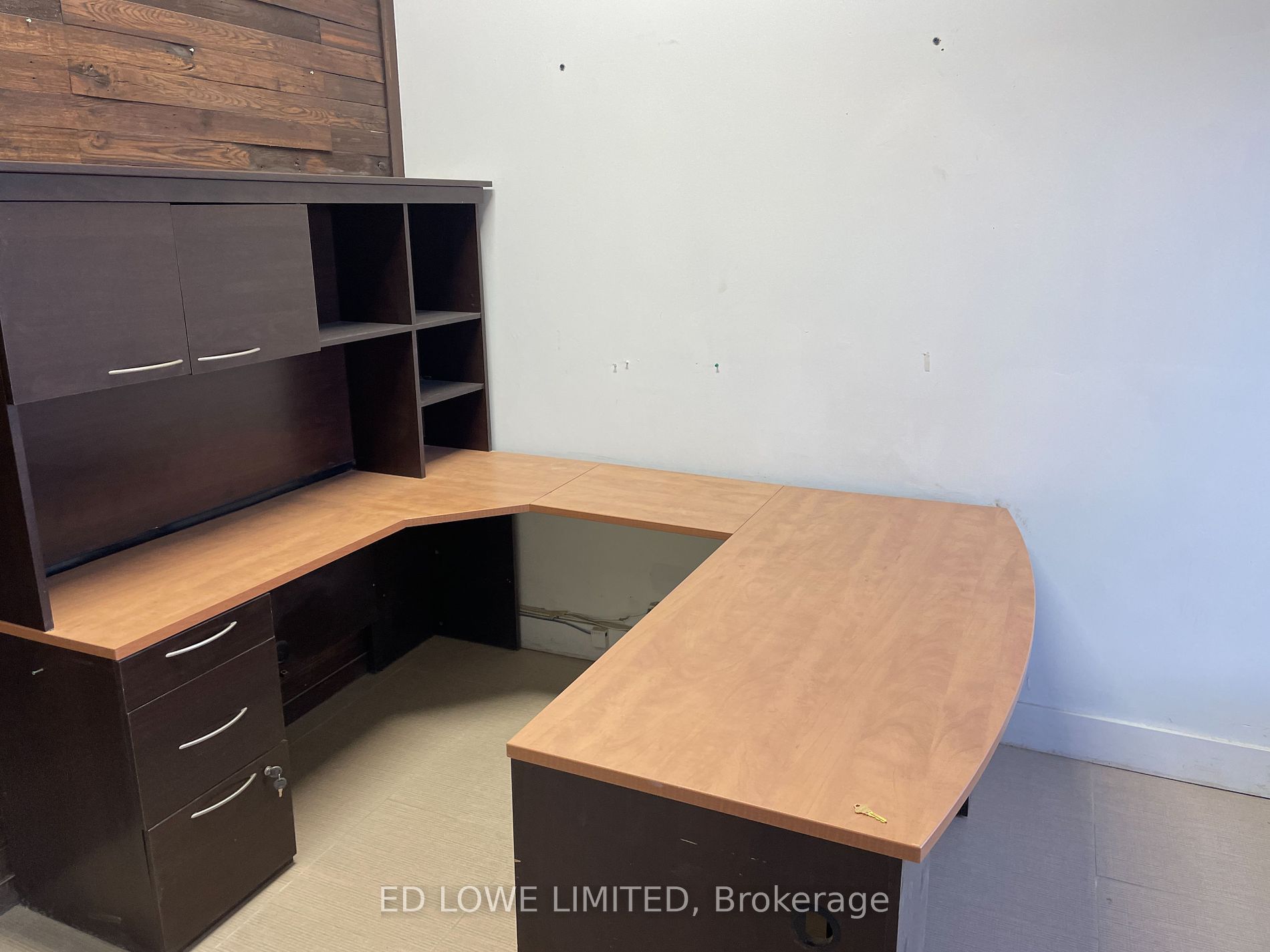 110 Saunders Rd, #7-8