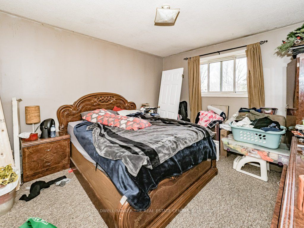 19 South St S