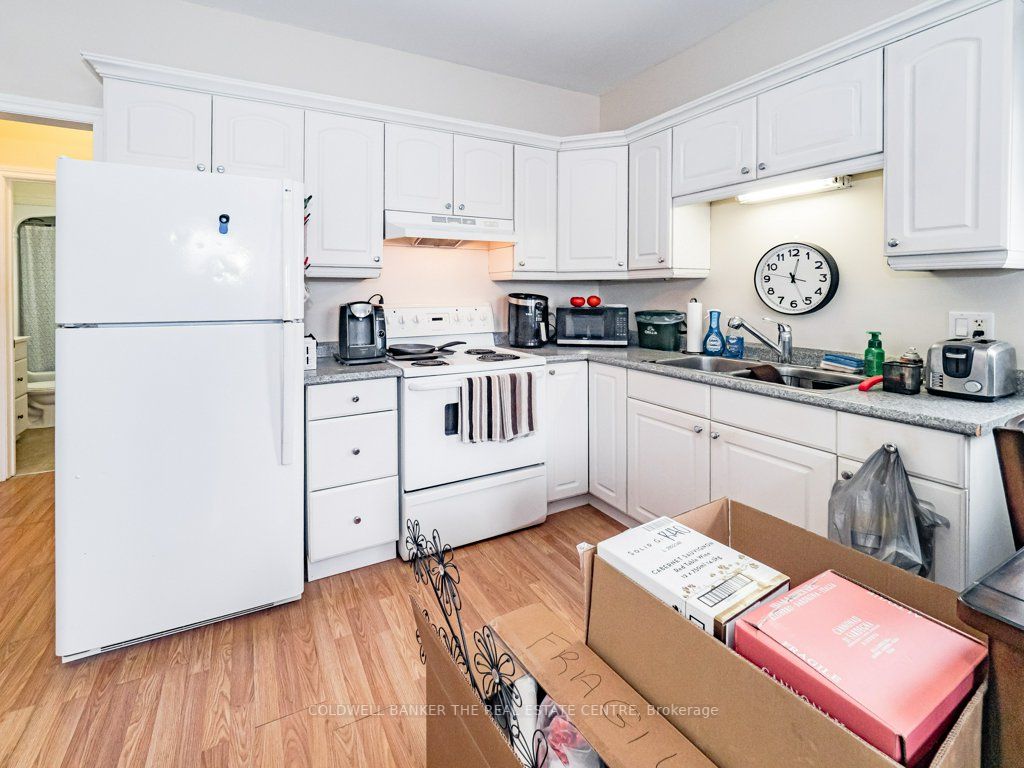 19 South St S