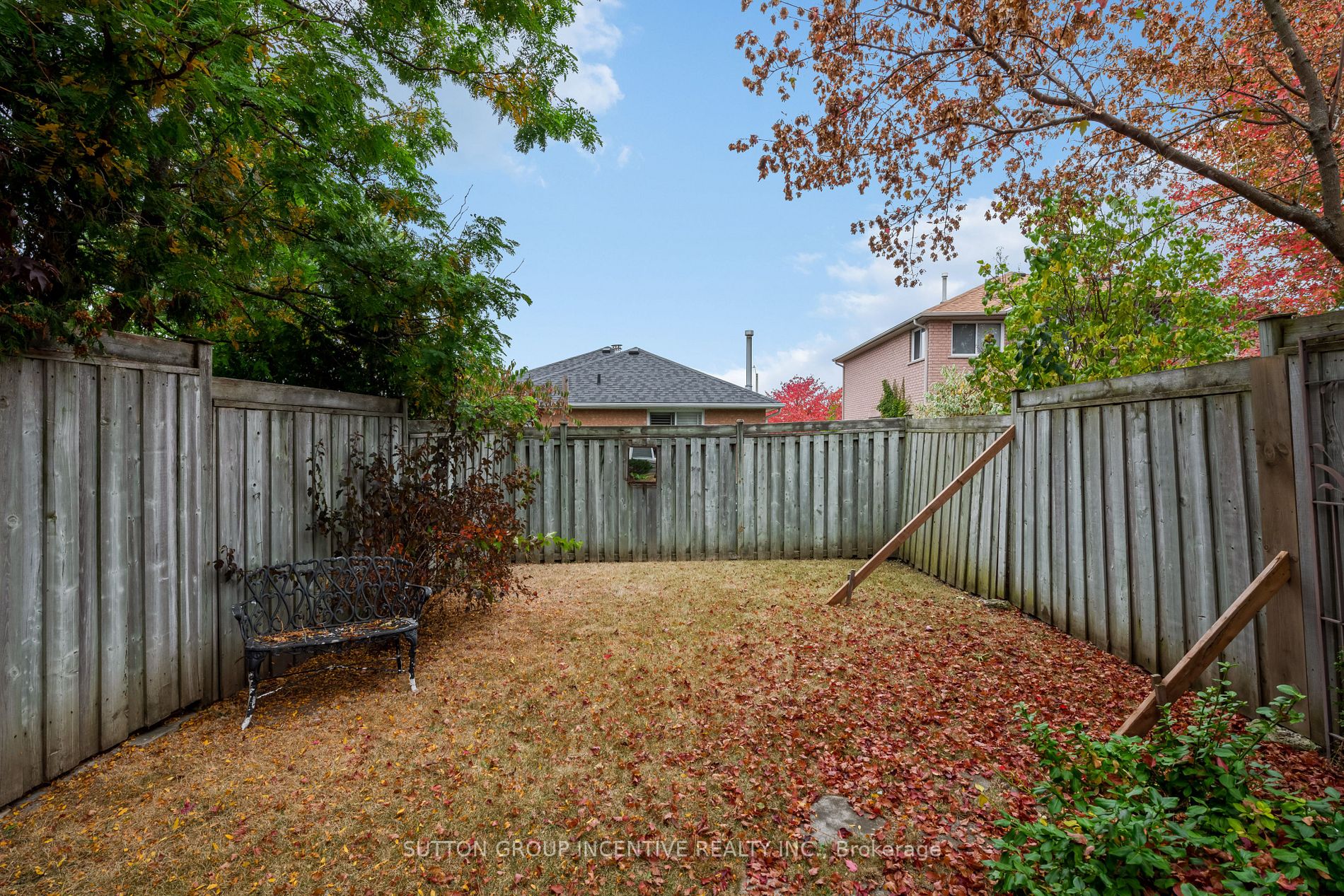 44 Bruce Cres