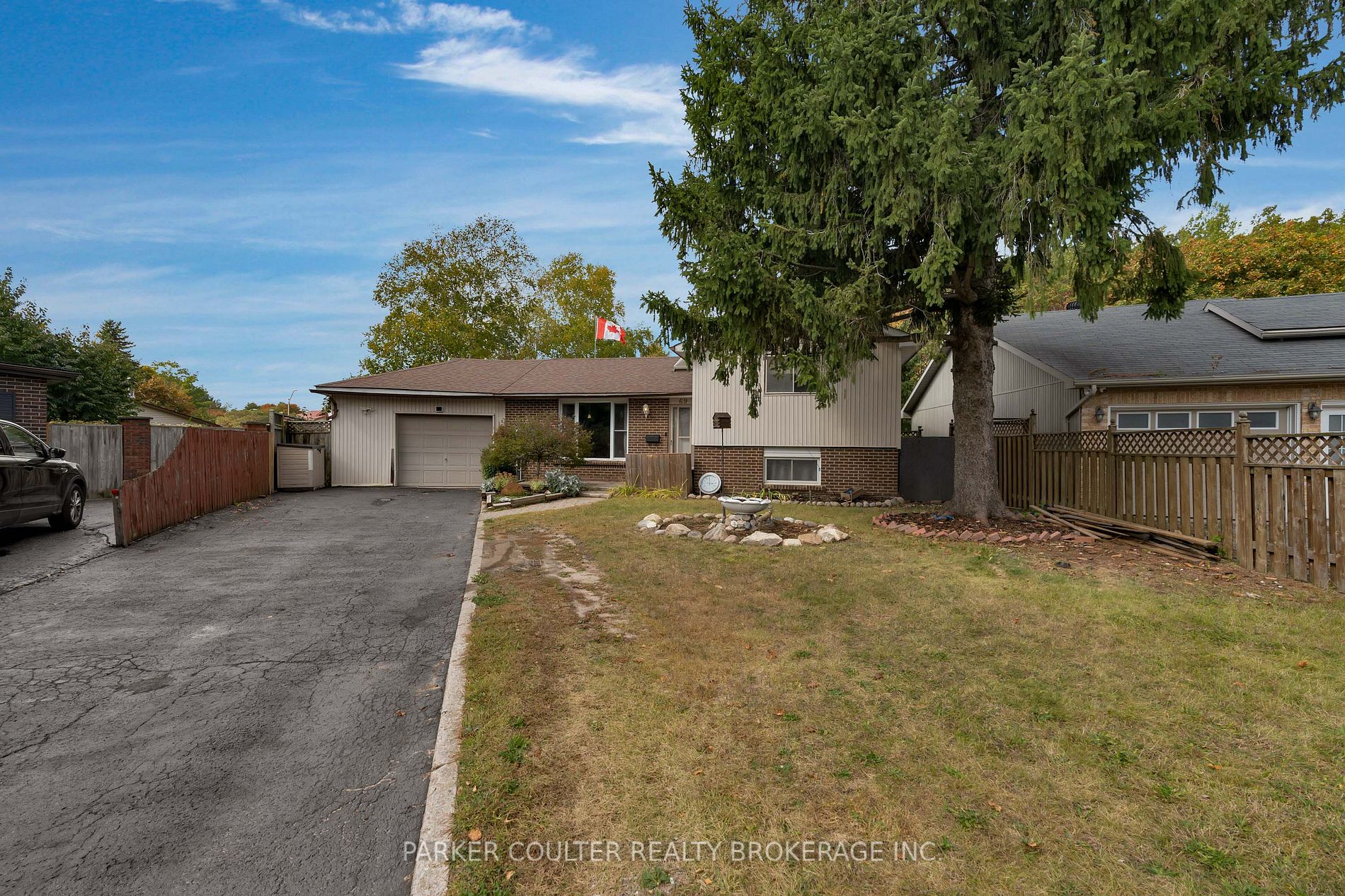 69 Christie Cres