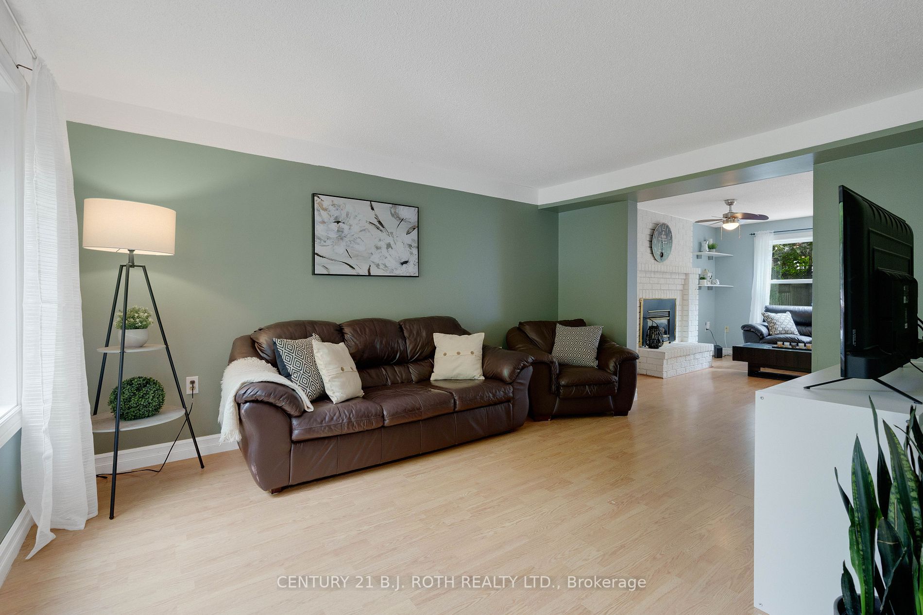 47 Irwin Dr