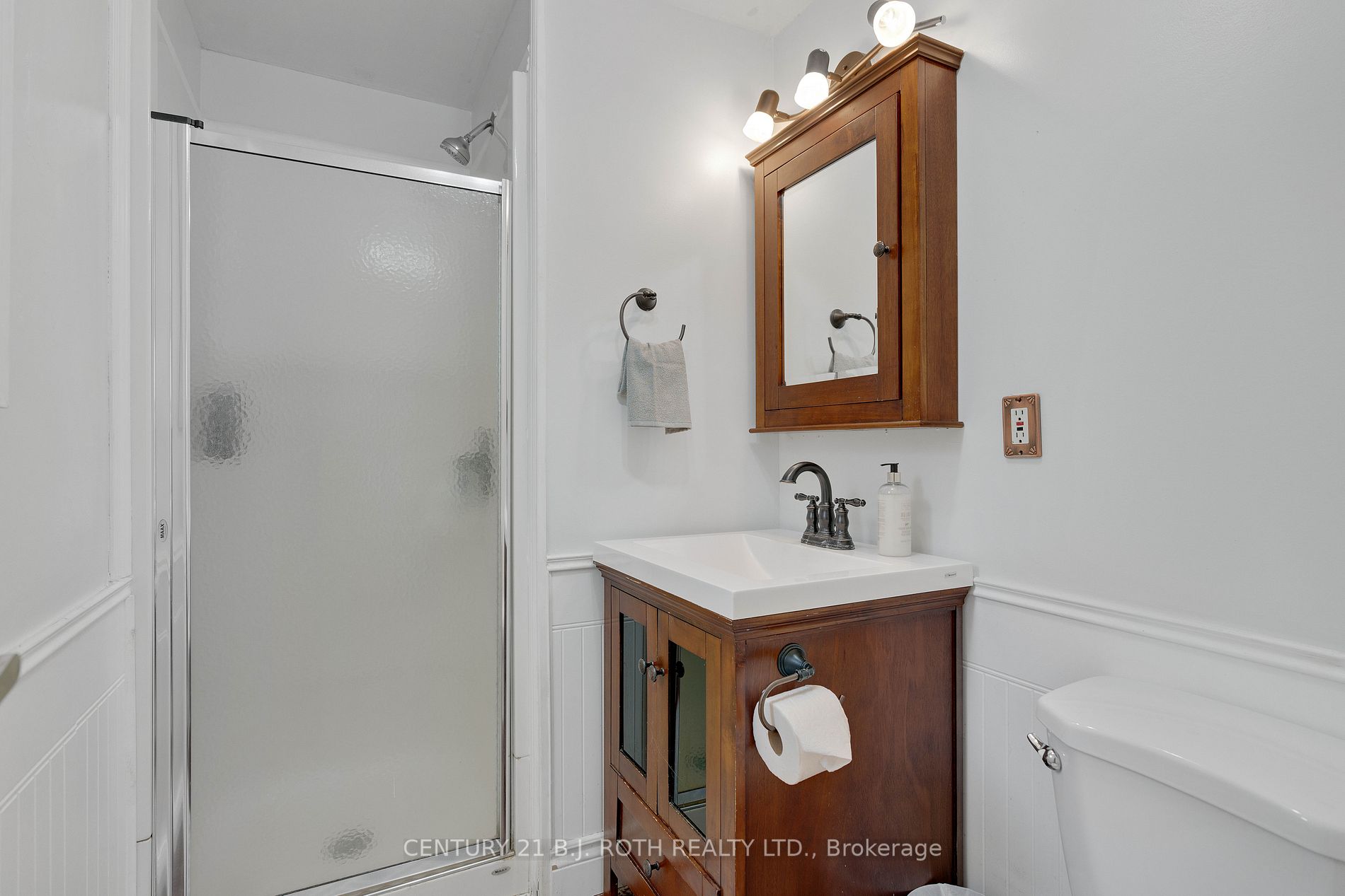 47 Irwin Dr