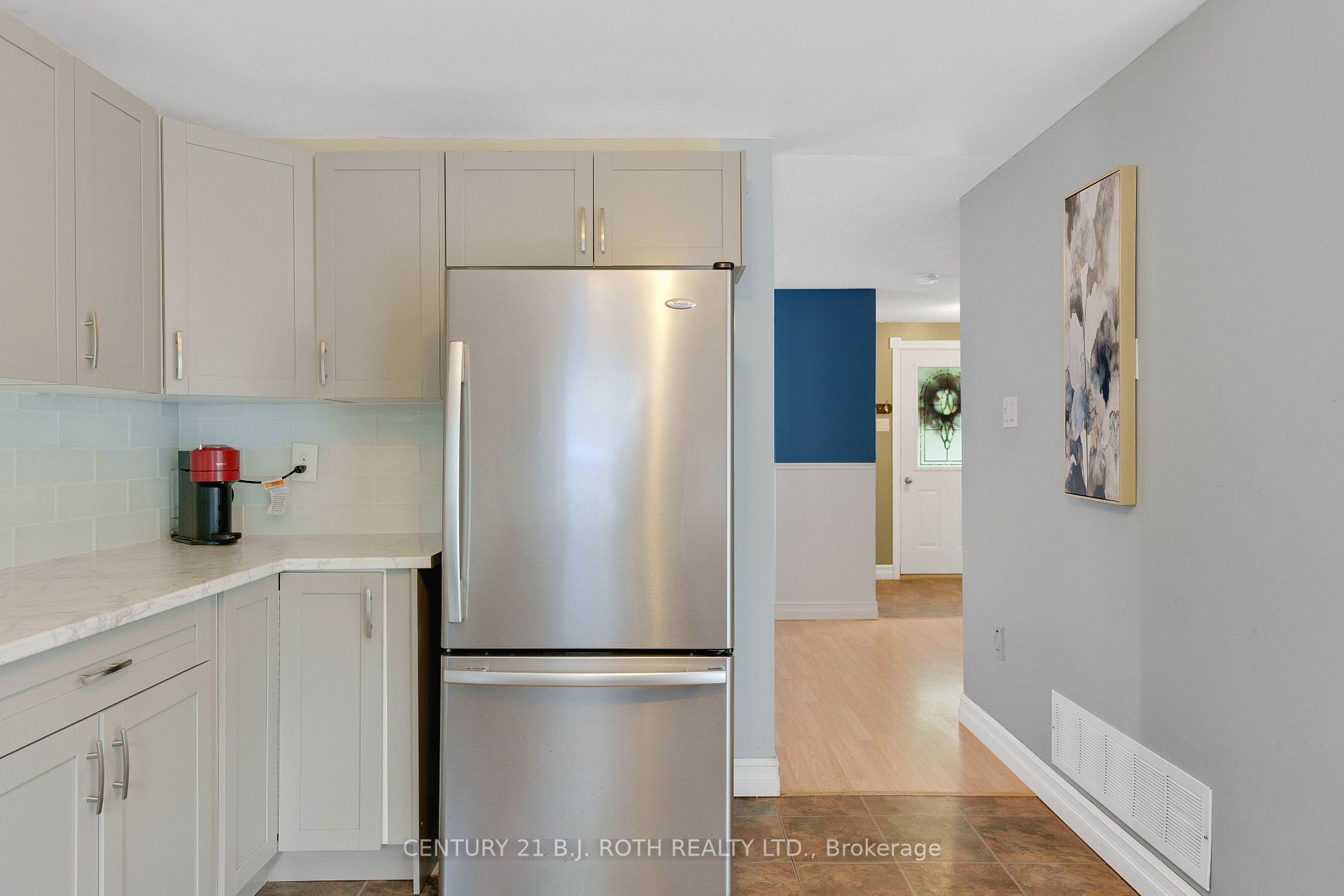 47 Irwin Dr