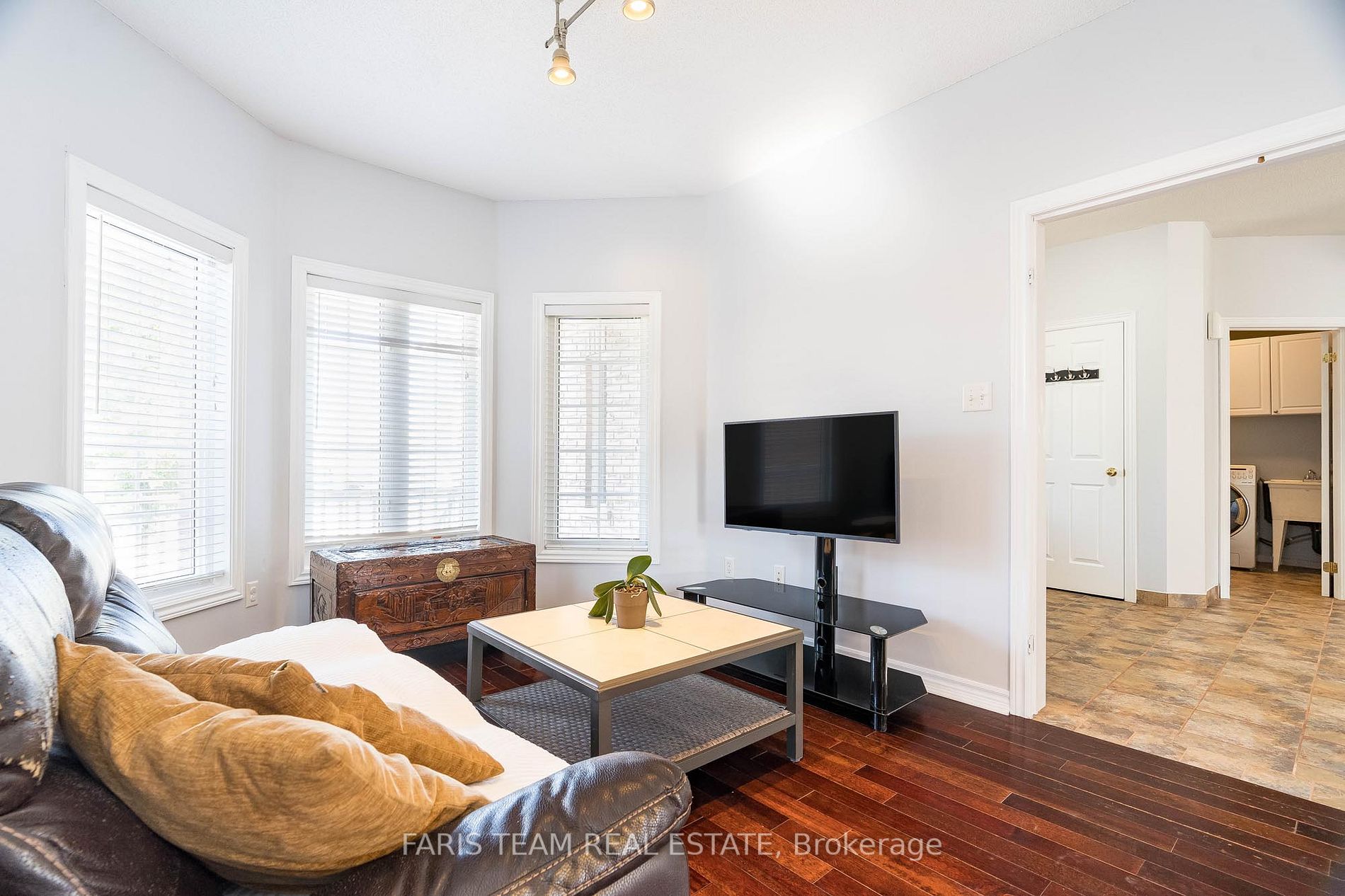 13 Jessica Dr