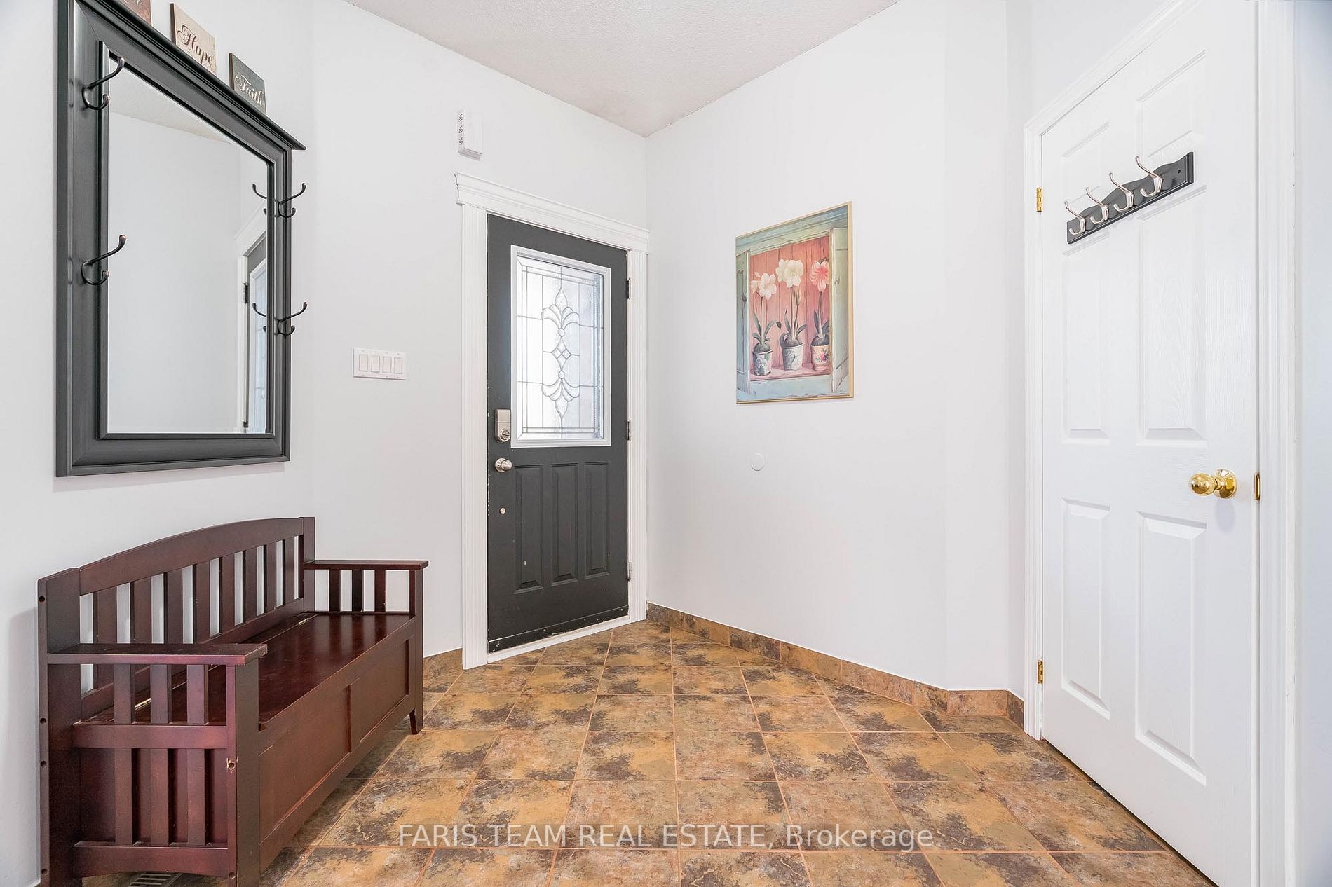 13 Jessica Dr