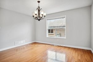 113 Hurst Dr