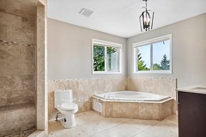113 Hurst Dr