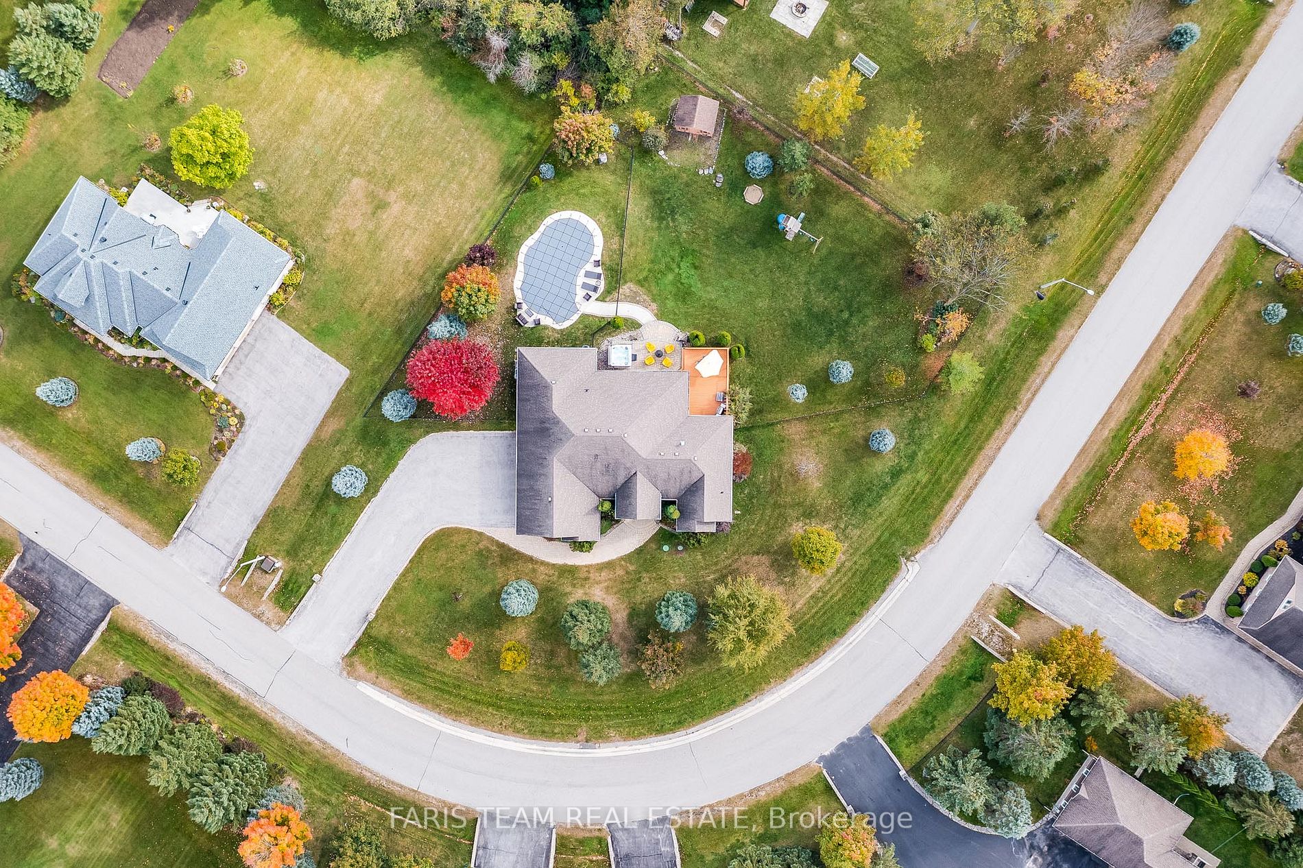 25 Red Oak Cres