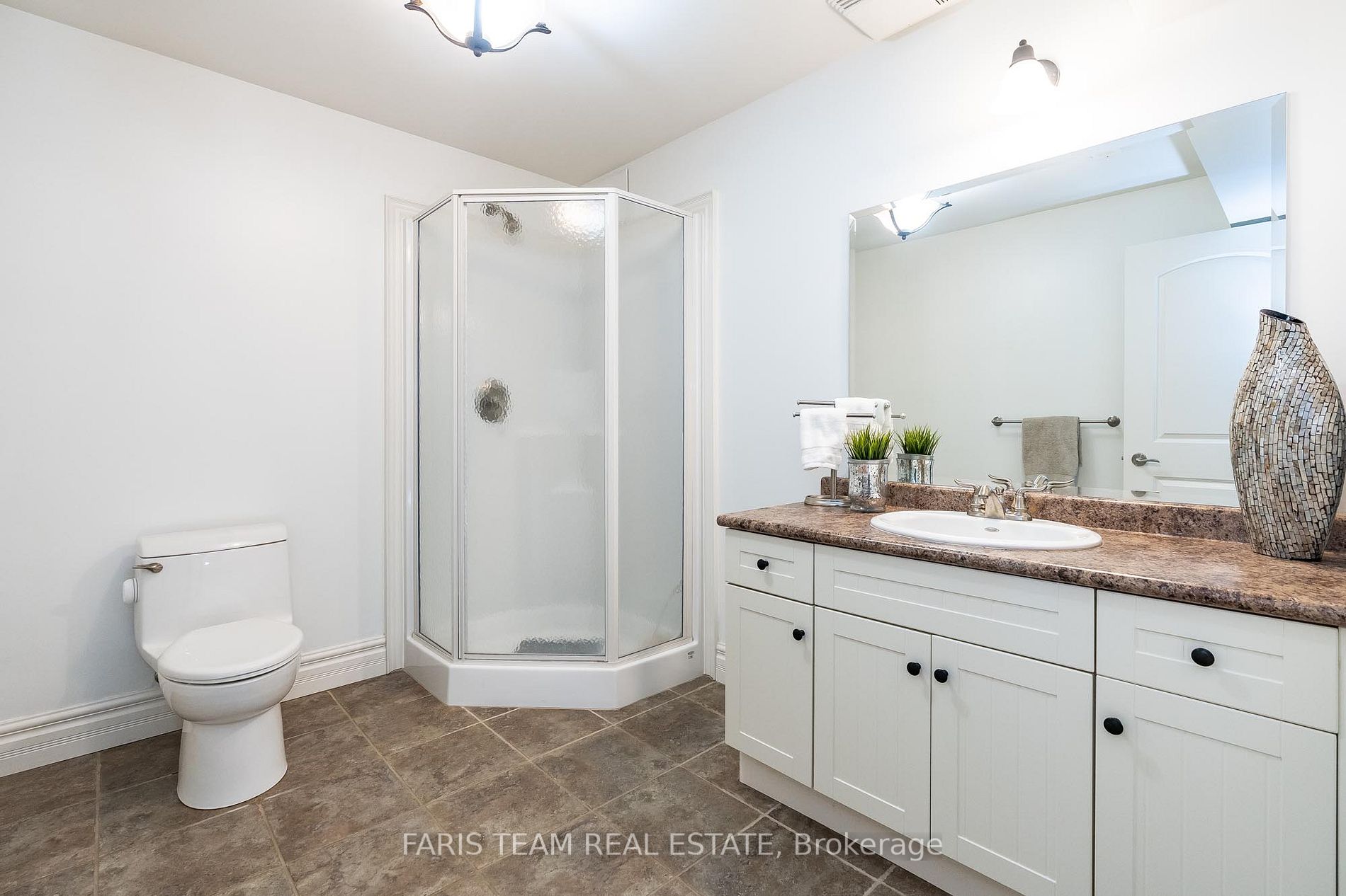 25 Red Oak Cres