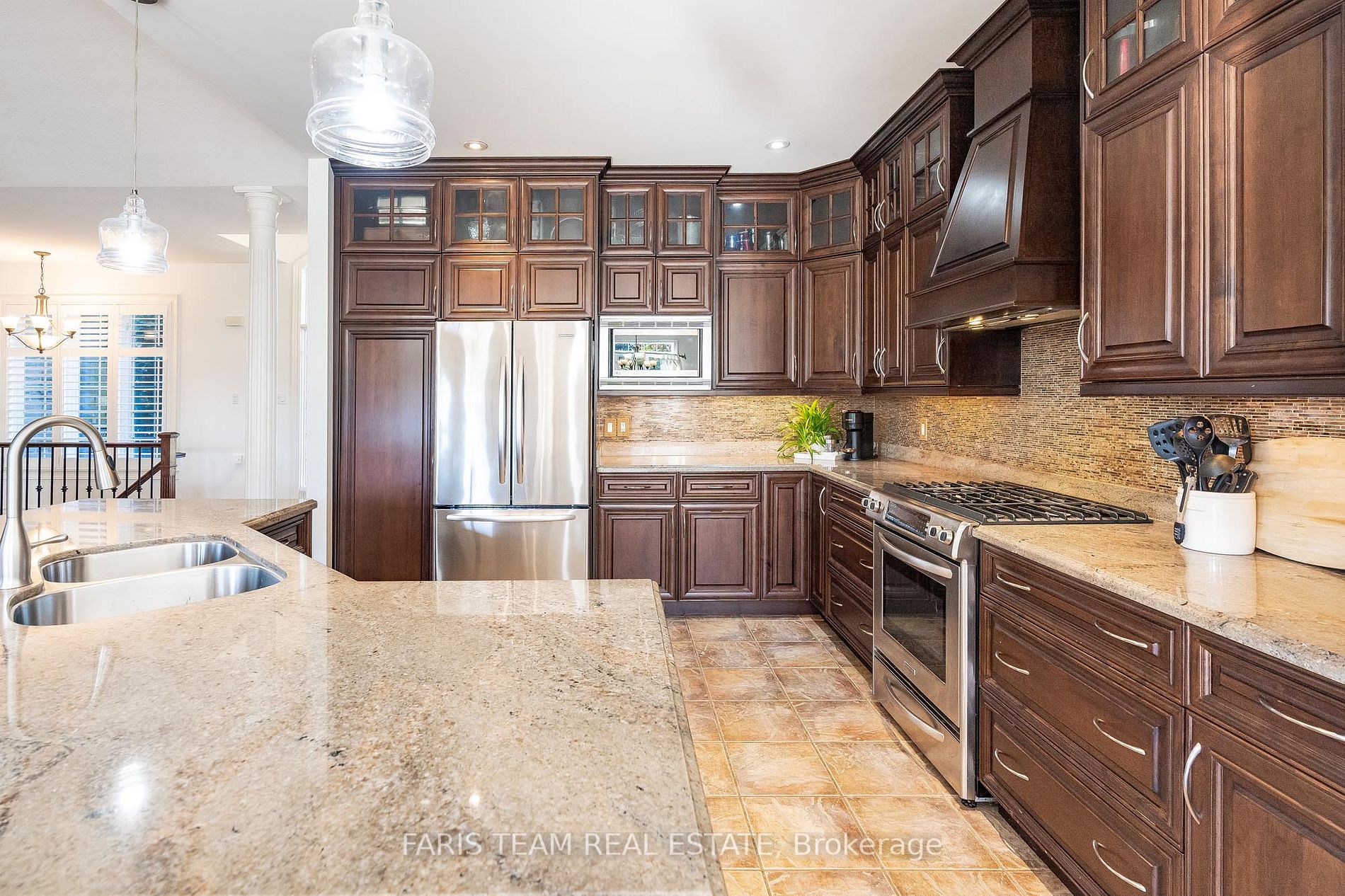 25 Red Oak Cres