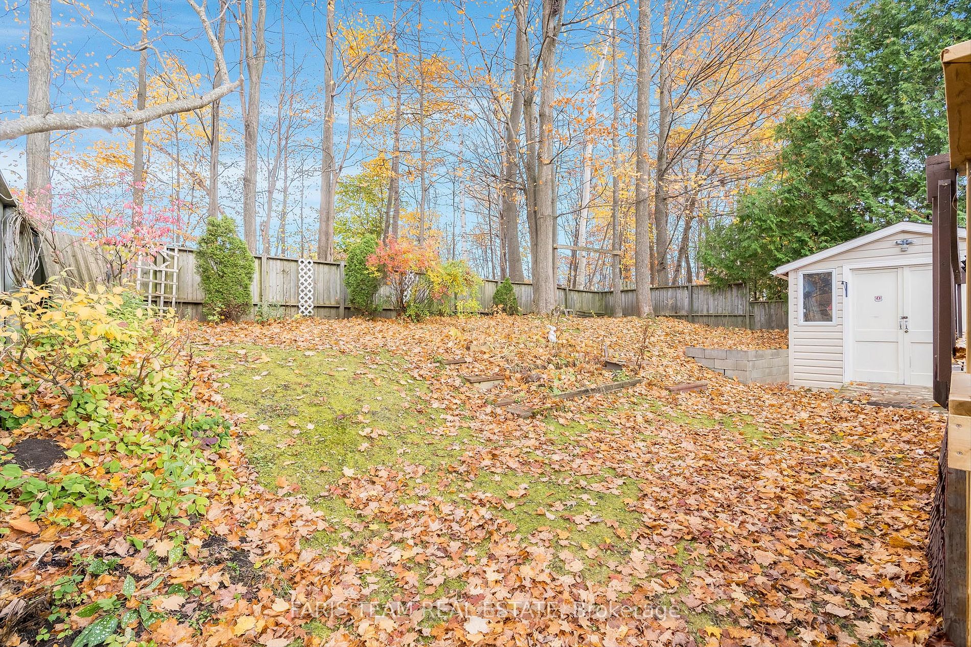 860 Birchwood Dr