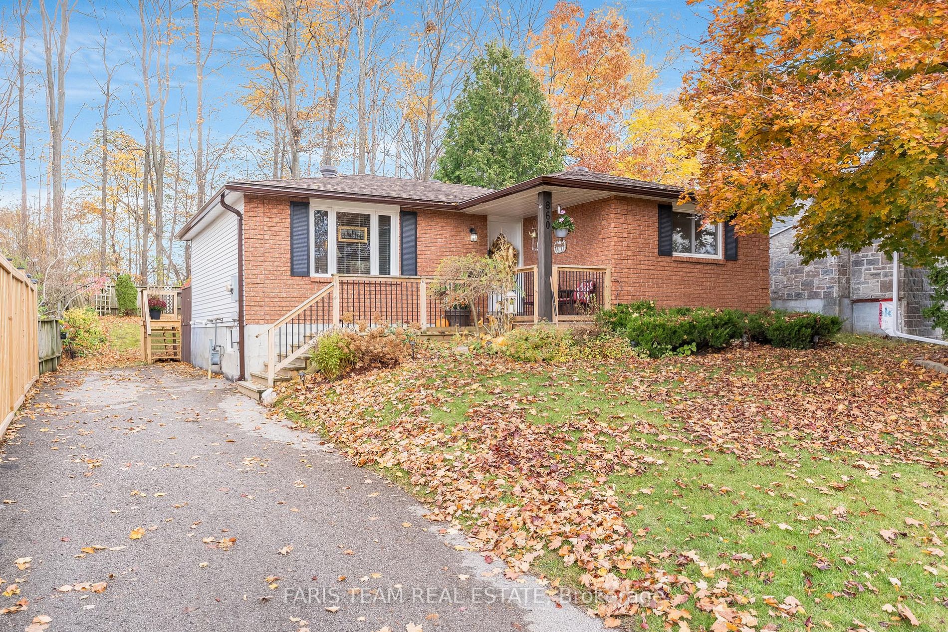 860 Birchwood Dr
