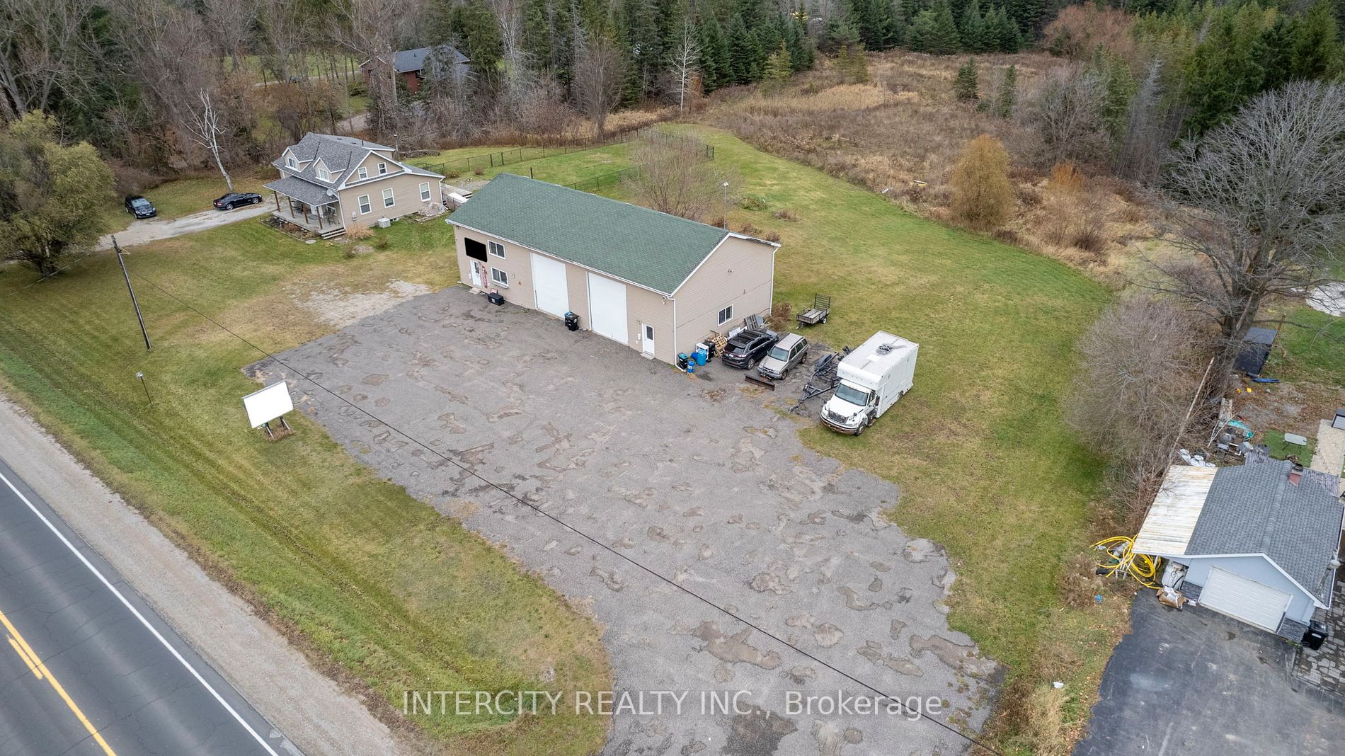 951 Penetanguishene Rd