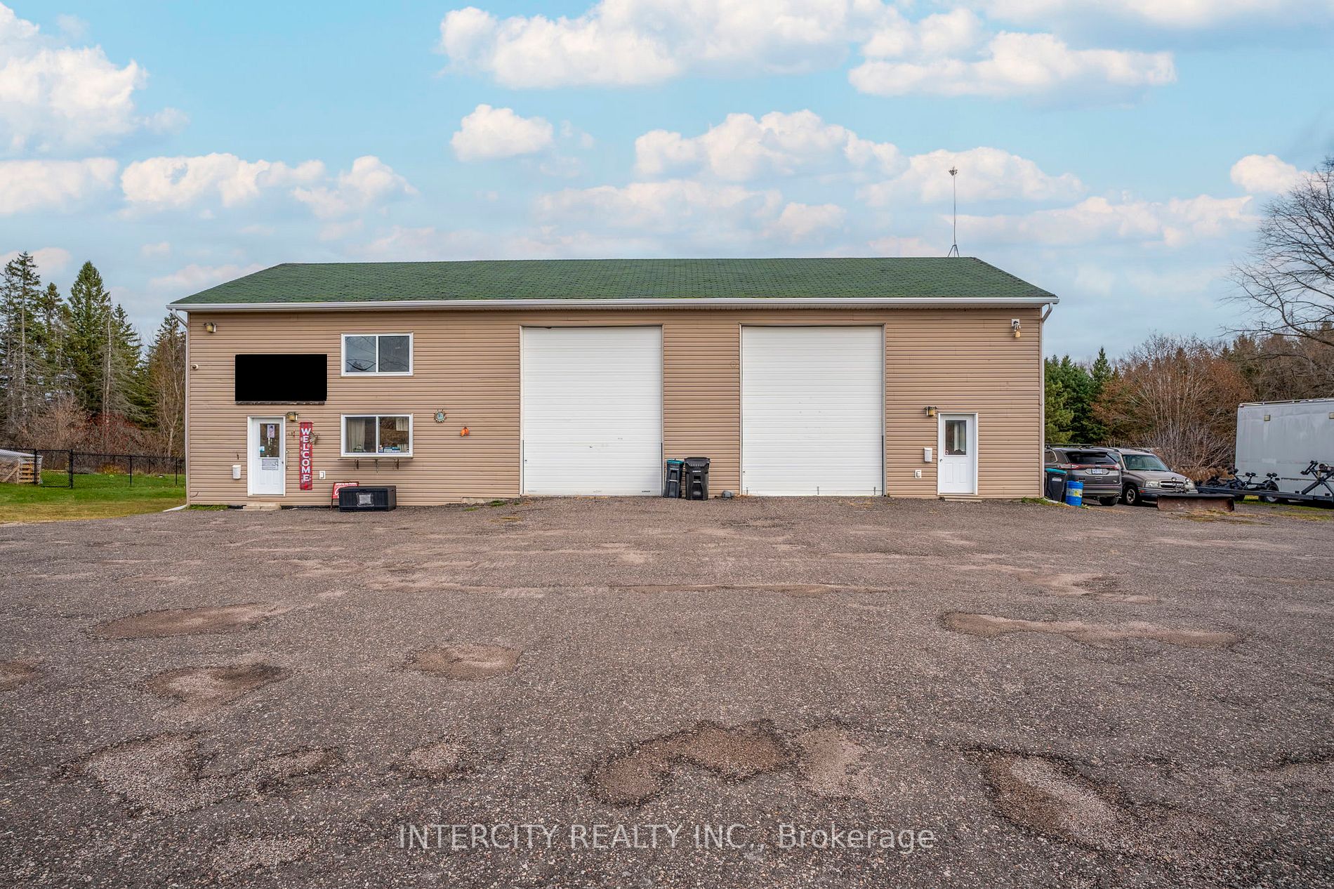 951 Penetanguishene Rd