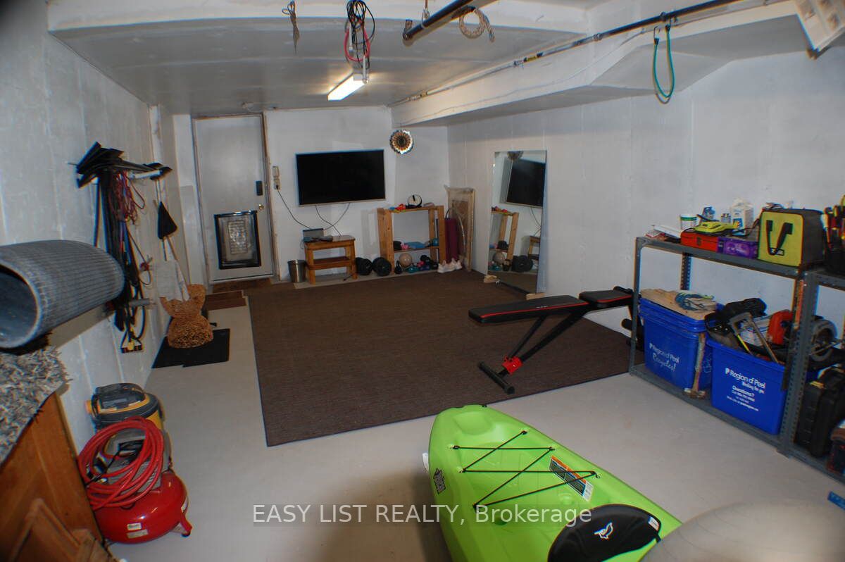 43 Olive Cres, #101