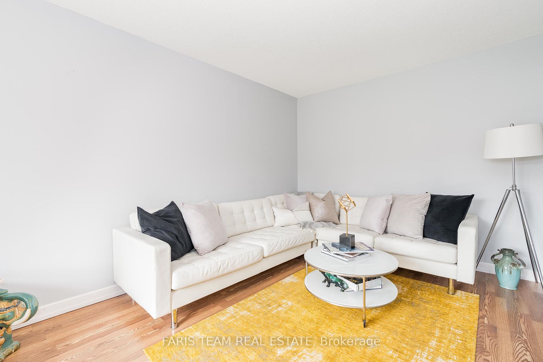 97 Golden Meadow Rd