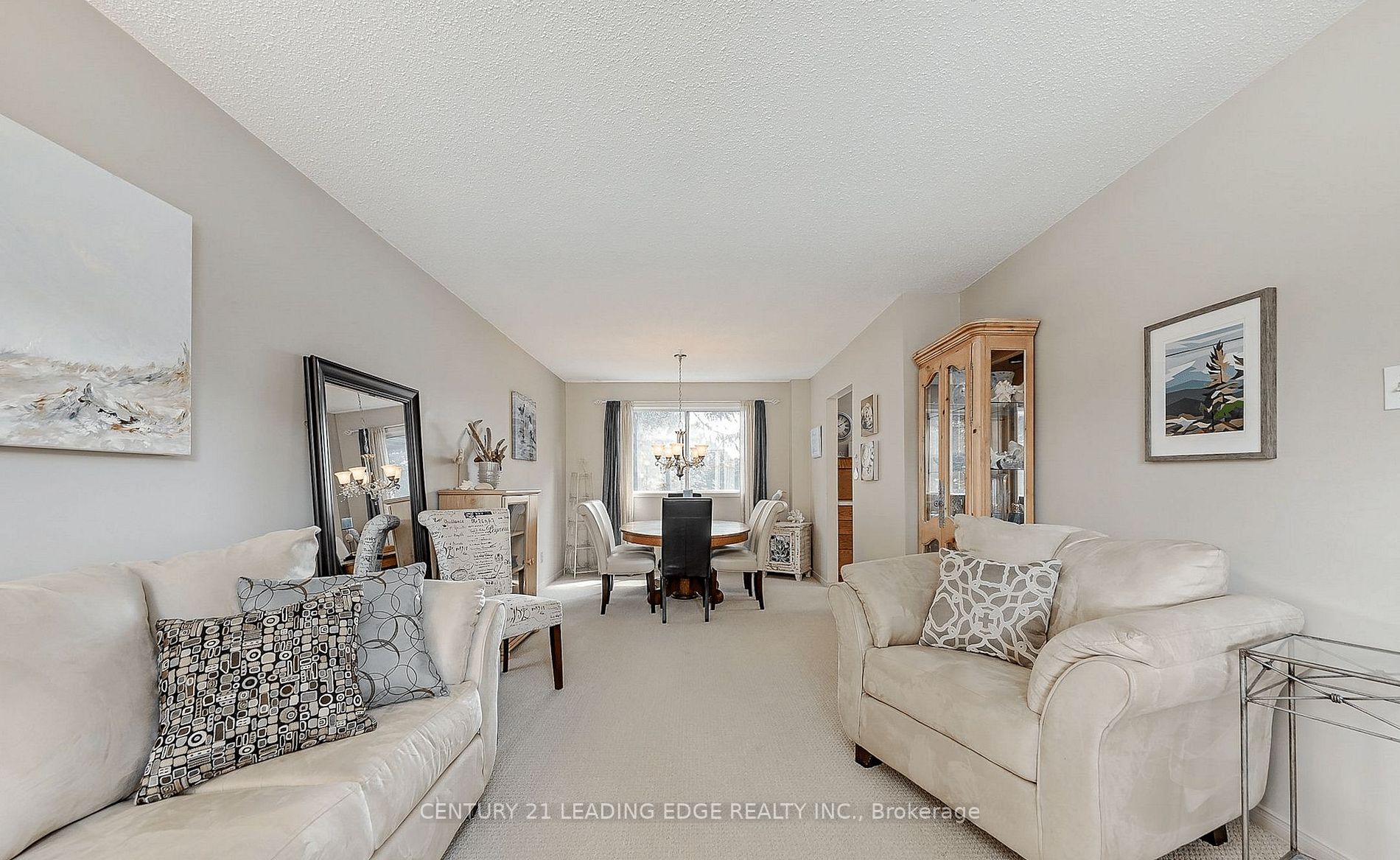 5 Richler Cres