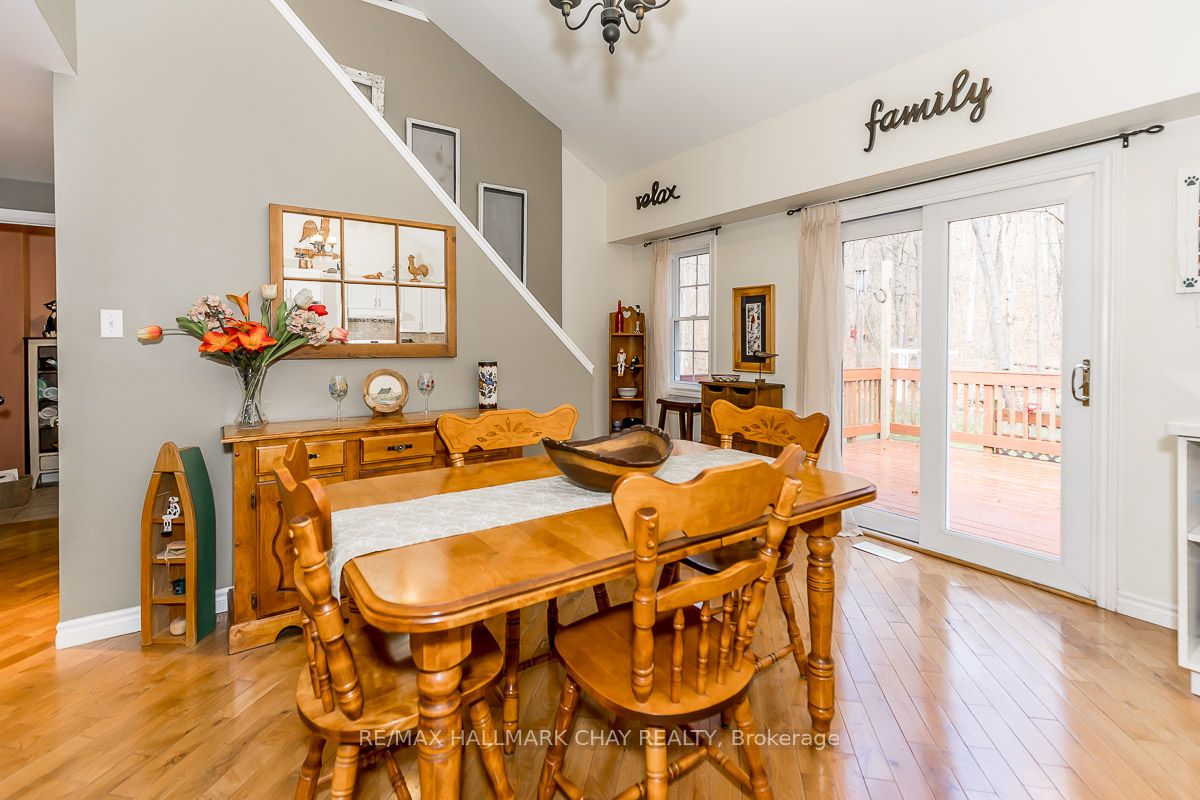 66 Huronwoods Dr