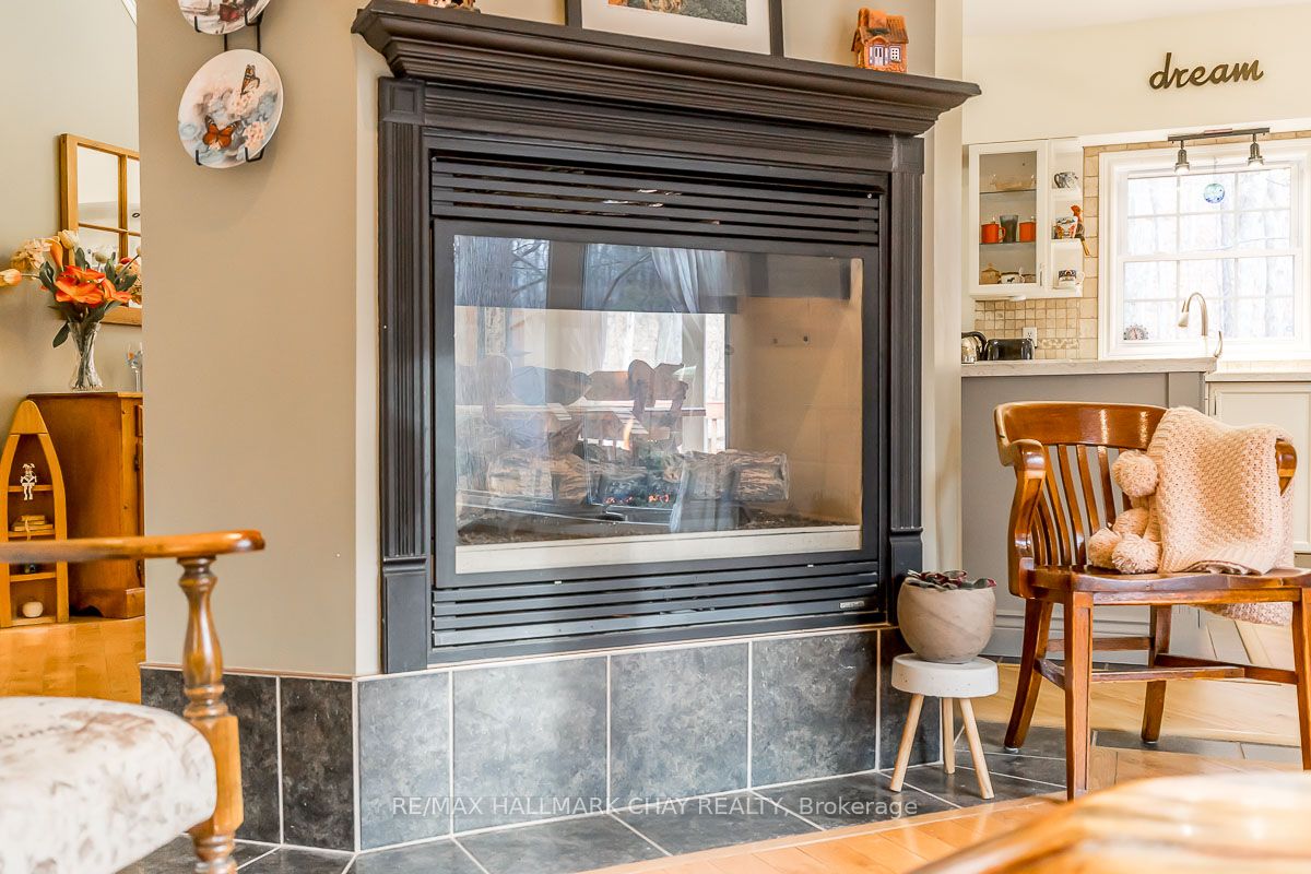 66 Huronwoods Dr