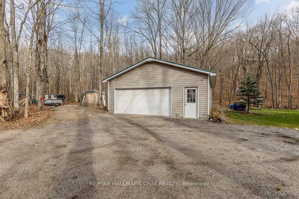 66 Huronwoods Dr