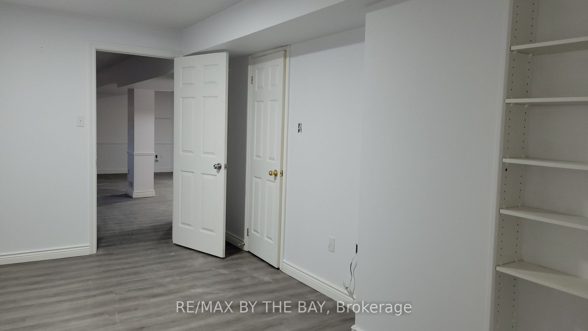 30 Brouwer Cres, #Lower