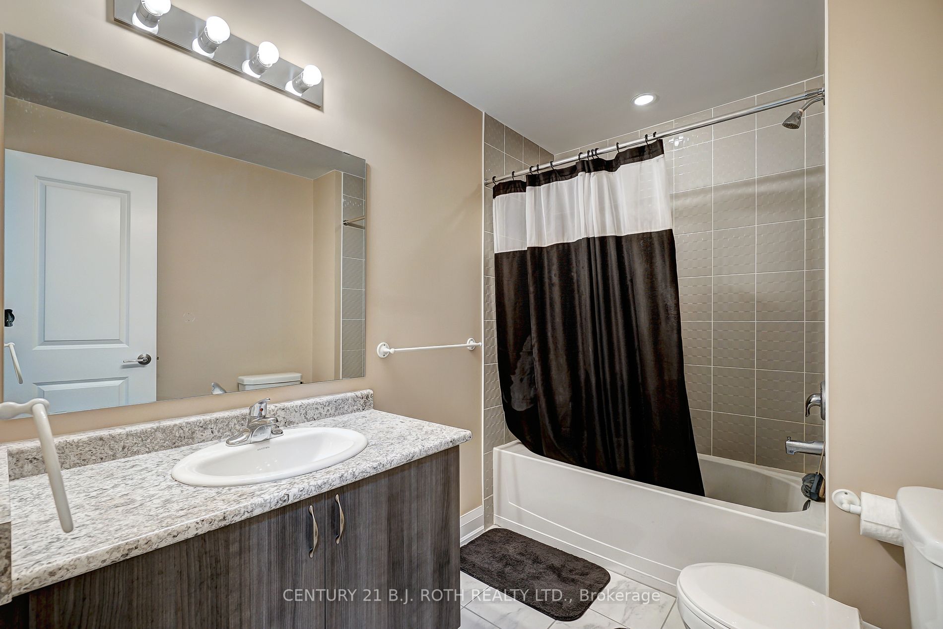5 Greenwich St, #109