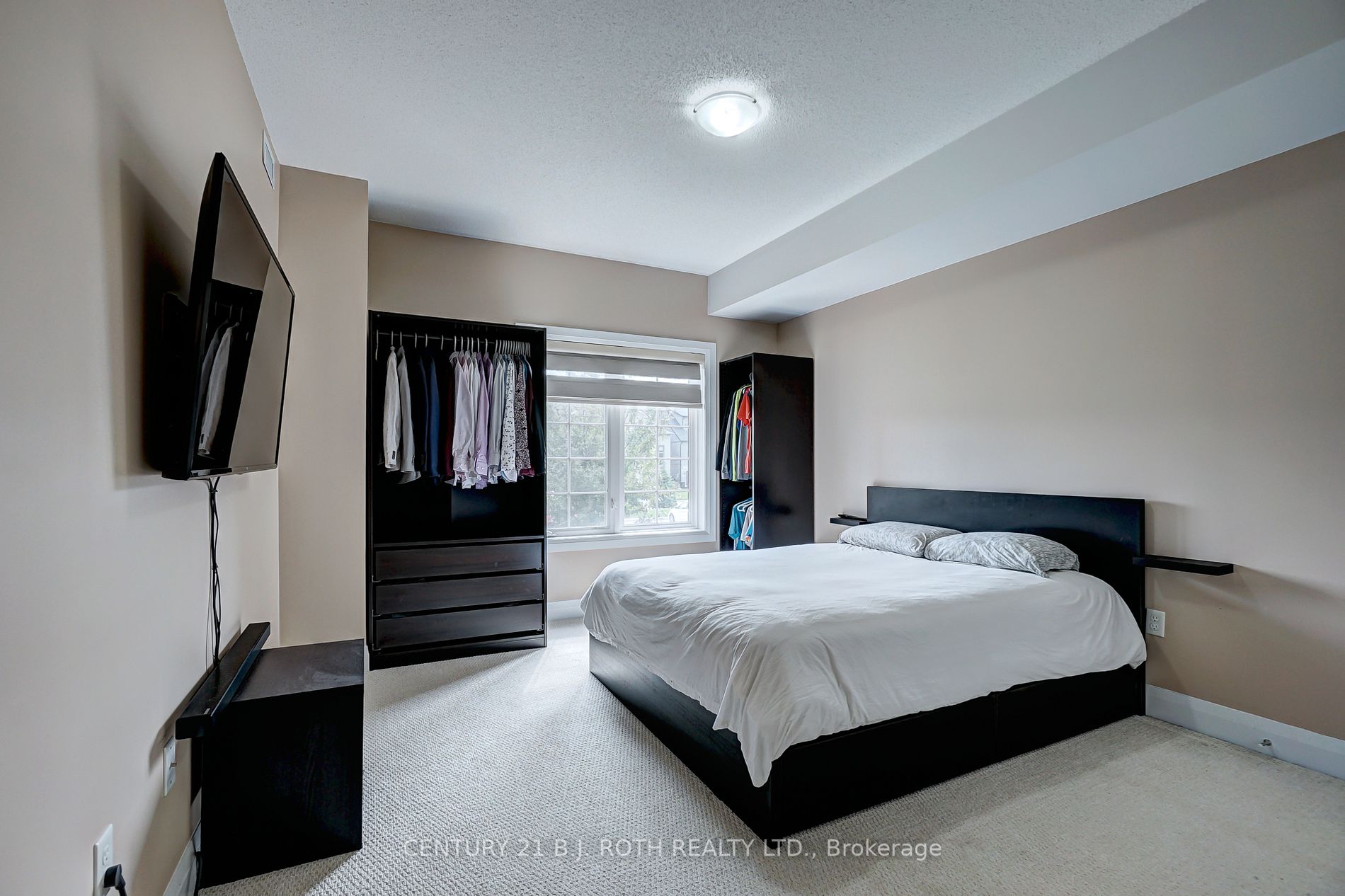 5 Greenwich St, #109