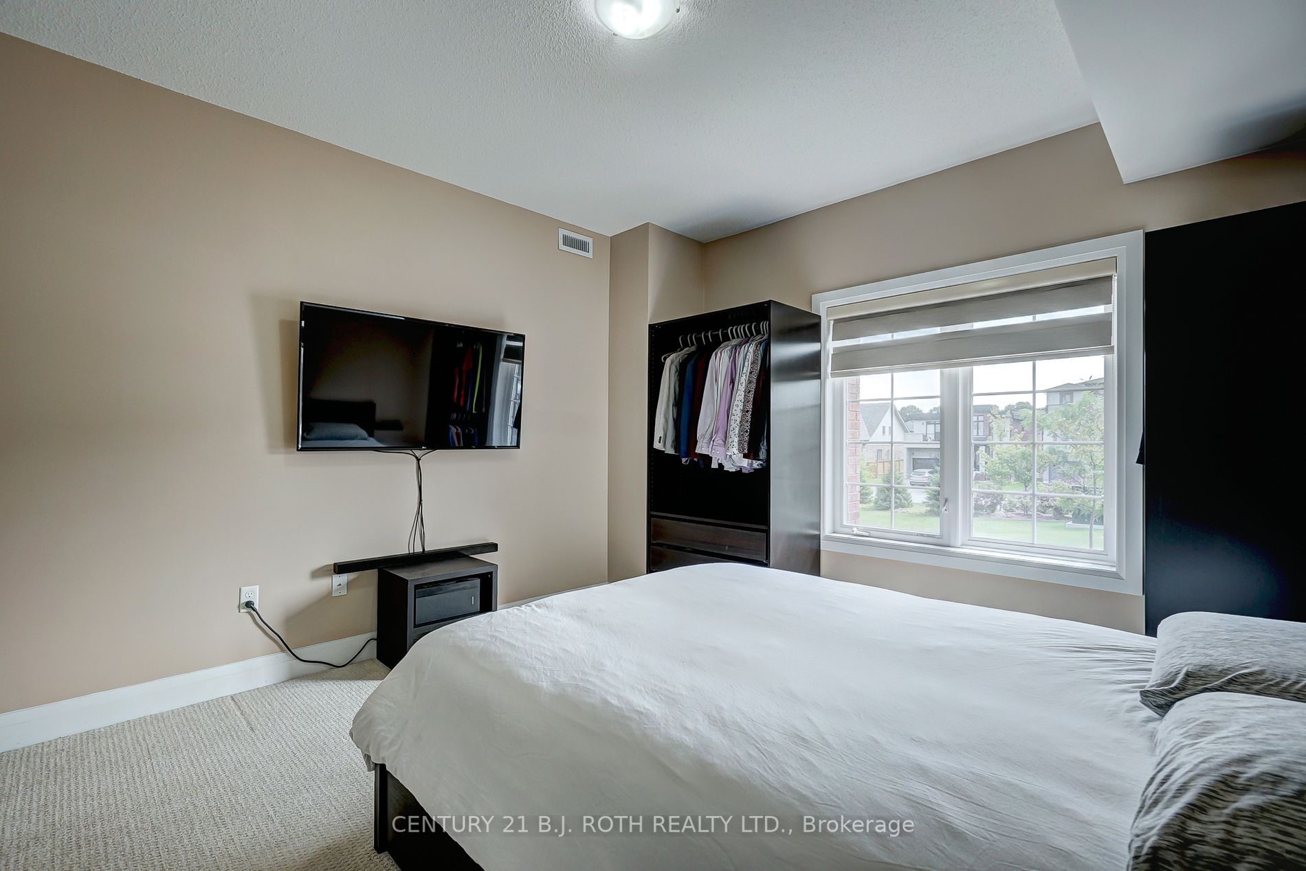 5 Greenwich St, #109