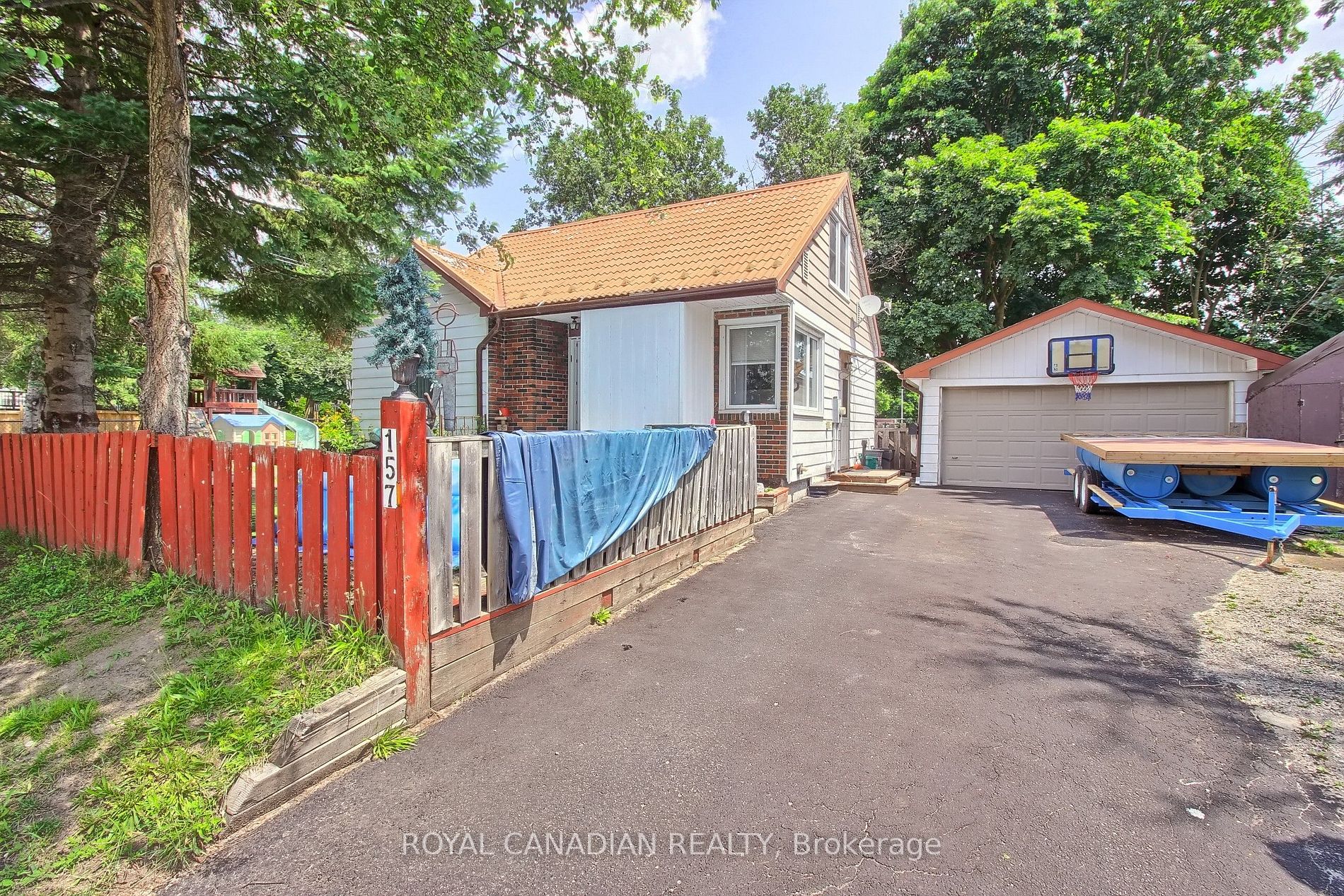 157 Duckworth St