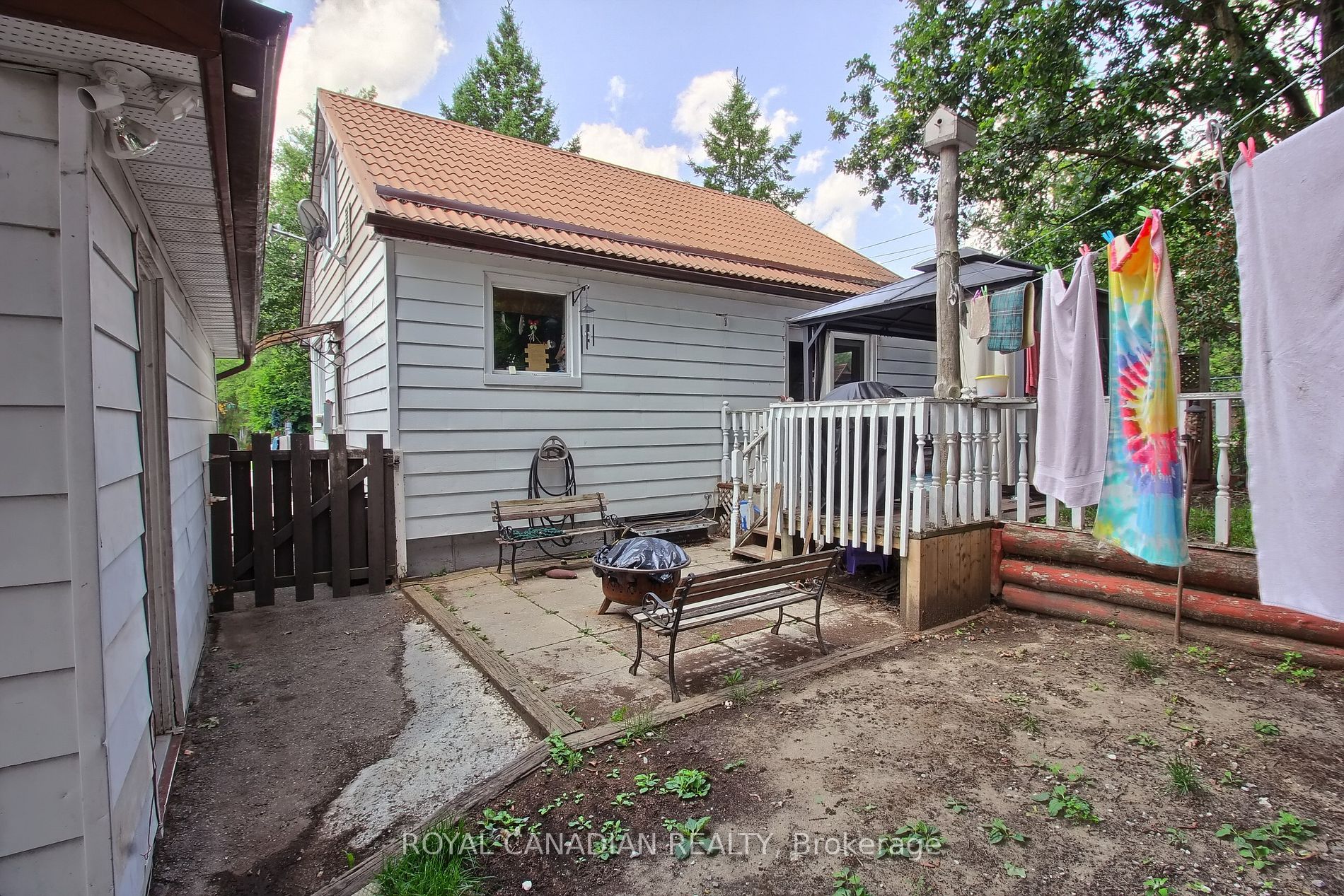 157 Duckworth St