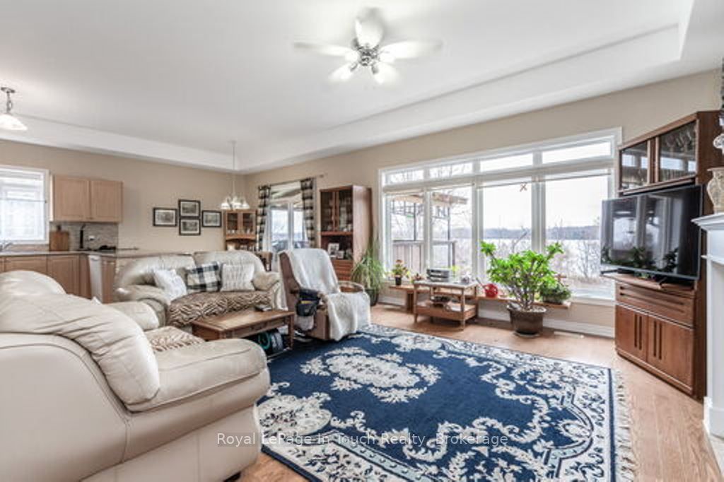 459 Shewfelt Cres