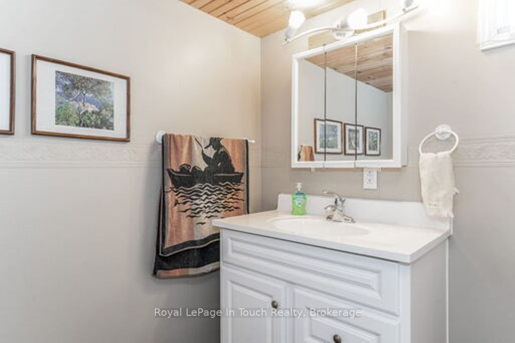 459 Shewfelt Cres