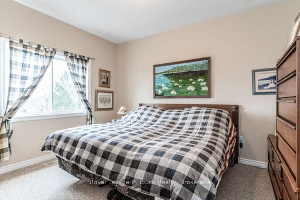 459 Shewfelt Cres